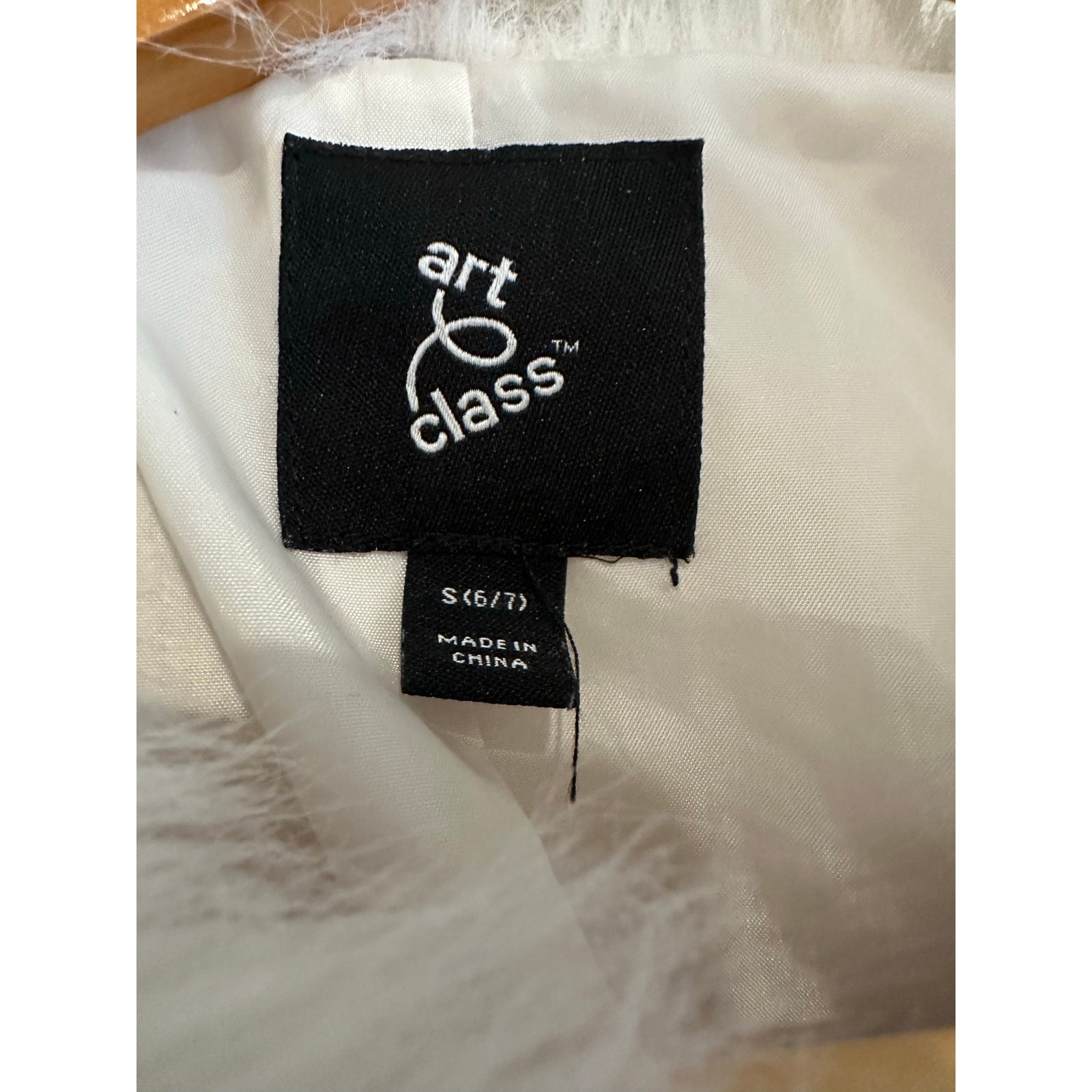 Girl's Faux Fur White Coat 6/7 Art Class Target