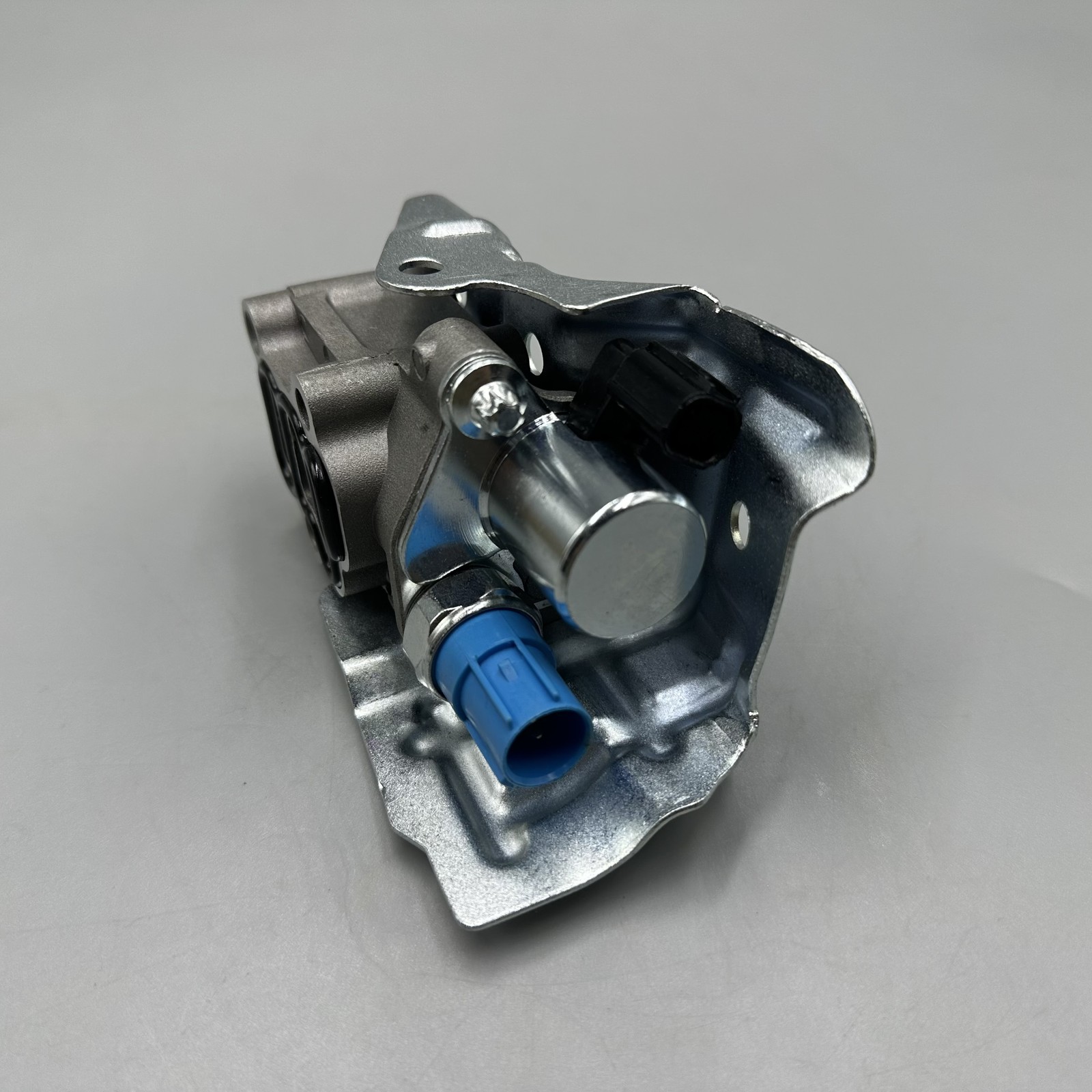 OEM GENUINE 15810-RAA-A03 FOR HONDA ACURA VTEC SOLENOID SPOOL VALVE W/GASKET NIB