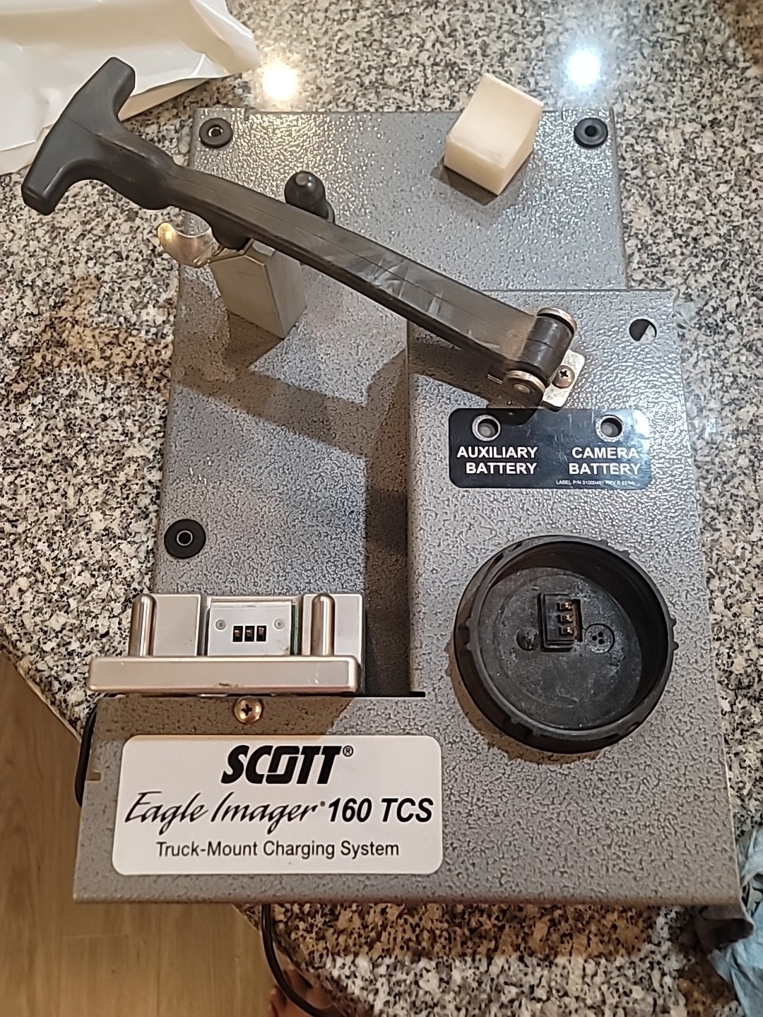 Scott Thermal Imaging Camera - Scott Eagle Imager 160 TCS W/truck Mount Charger