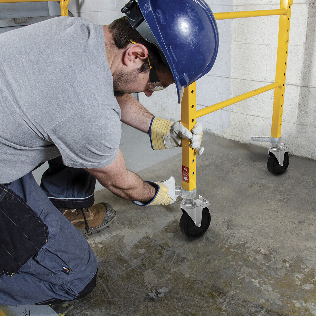 Set of 4 casters with leveling jacks for baker (leveling jack adjustable to 6″)