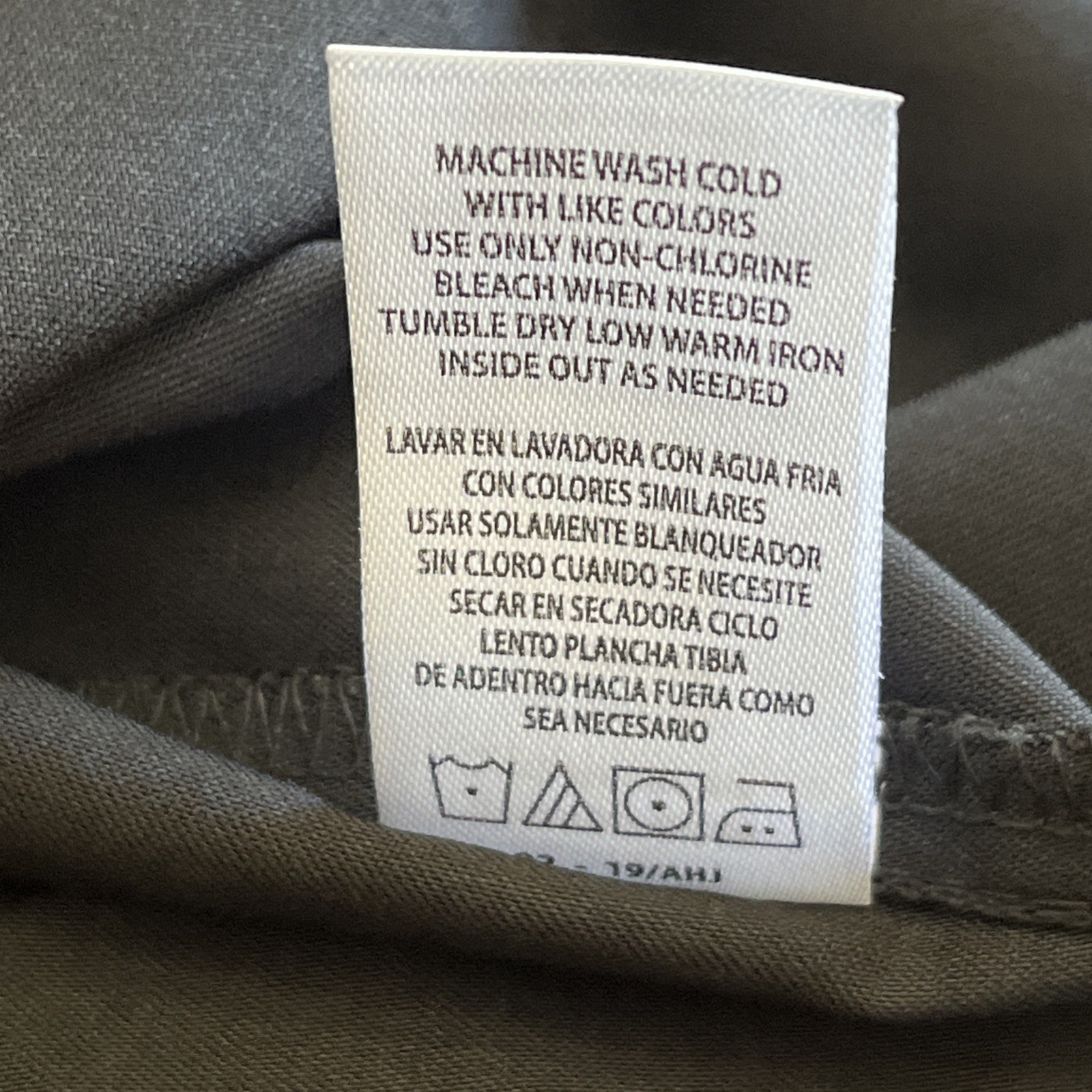 Healing Hands James Scrub Top Men's XL Black Short Sleeve V-Neck Nursing Uniform