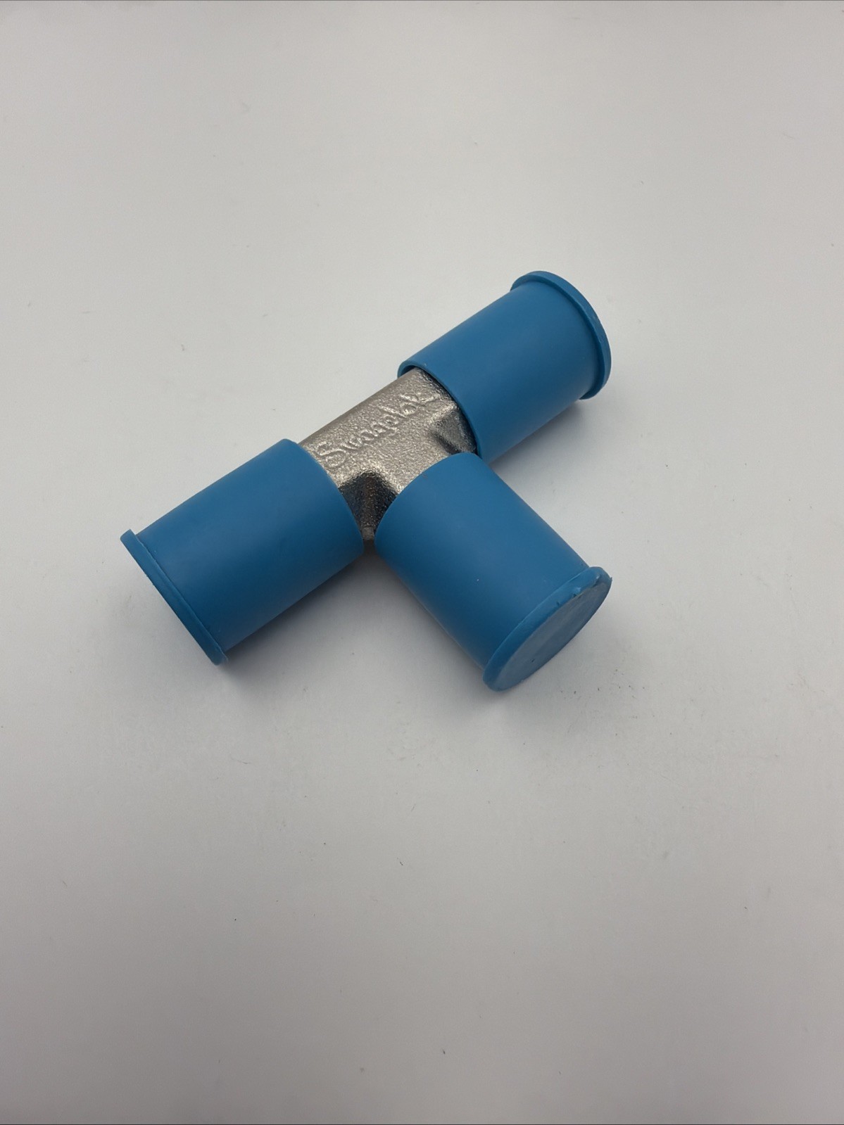 Swagelok SS-4-VCR-T: 316 Stainless  1/4 in. Union Tee VCR Face Seal Fitting