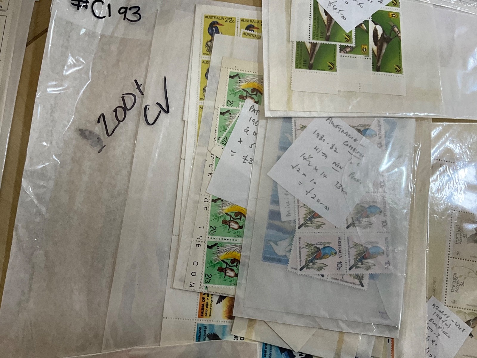 Birds on stamps MNH cat value over £9000 ex dealer stock t29