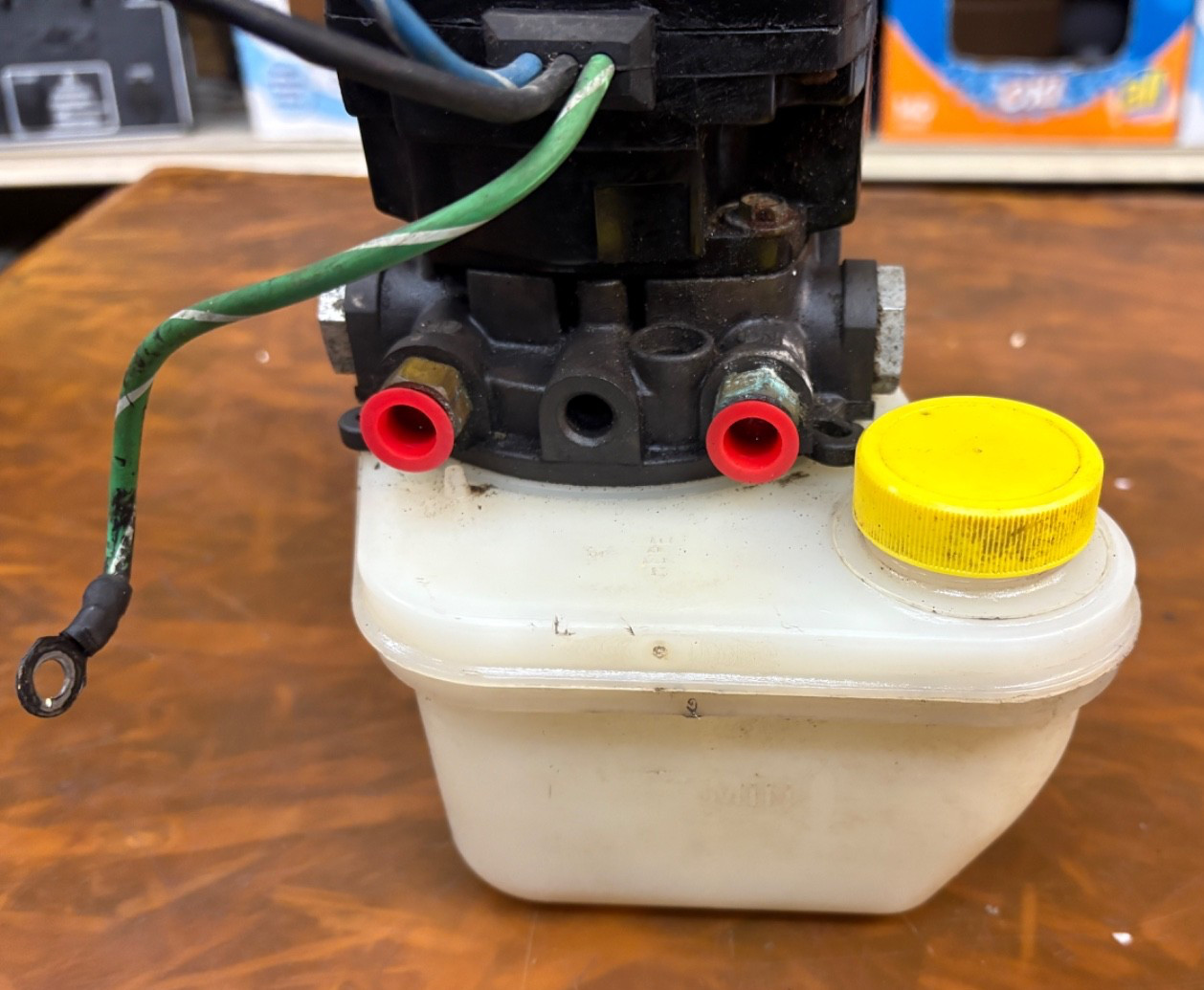 MERCRUISEER POWER TRIM PUMP ALPHA + BRAVO USED!! TESTED!!!!