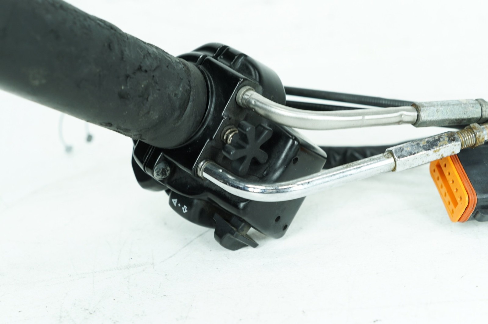 01 Harley Touring Electra Classic OEM Right Engine Start Kill Switches Controls