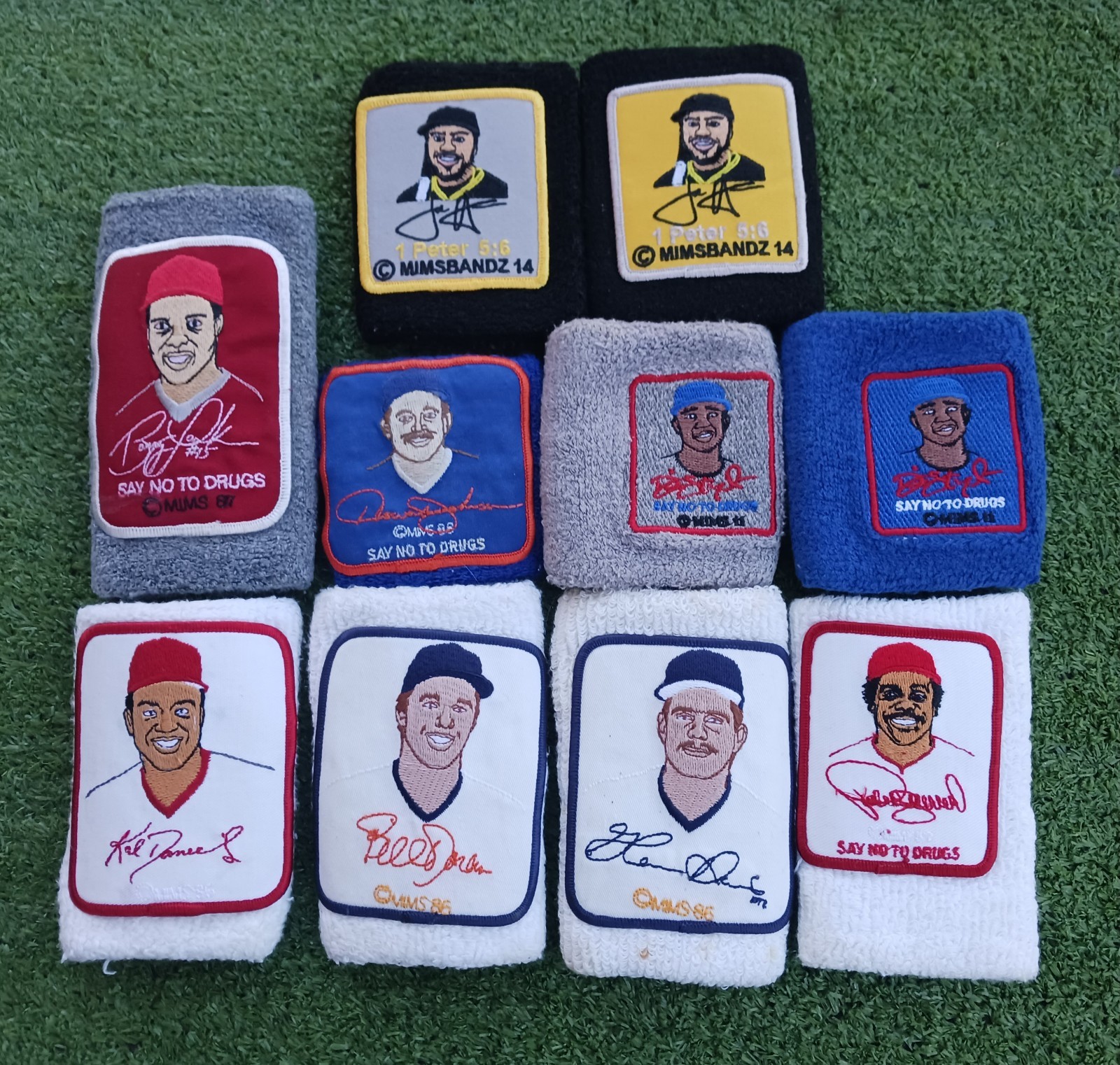 1990'S BARRY LARKIN CINCINNATI REDS GAME USED MIMS WRISTBAND VERY RARE