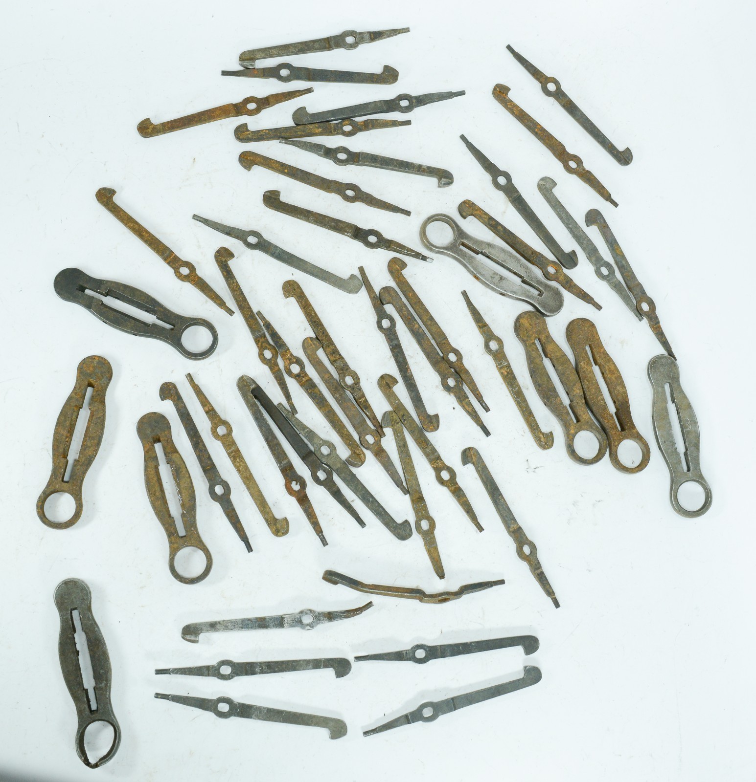 LOT WWI US M1903 Bolt Rifle M1905 Bayonet Crossguards, Catch Mechanism Bar Parts