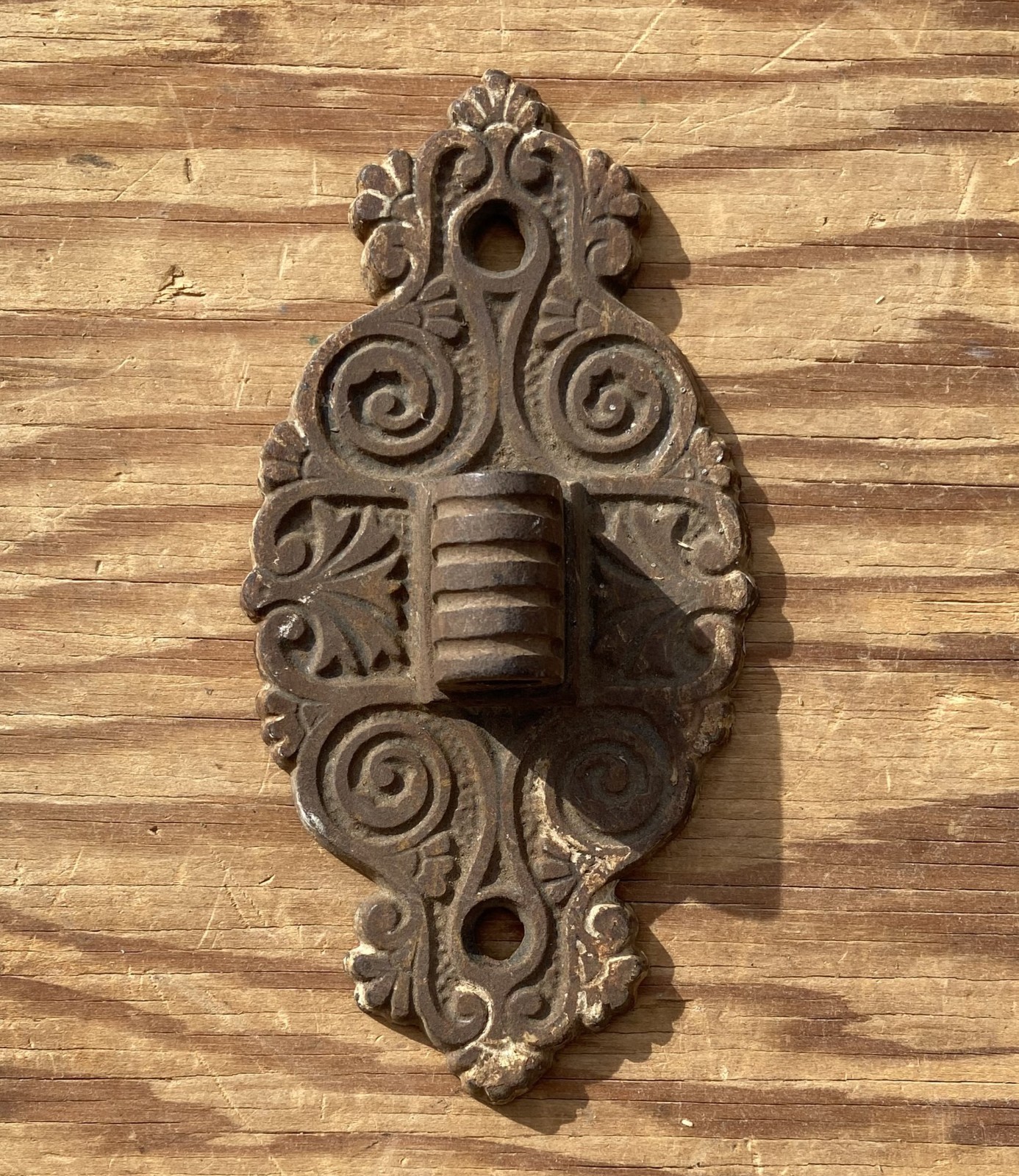 Antique Victorian Cast Iron Architectural Hardware Ornate Oil Lamp Wall Bracket