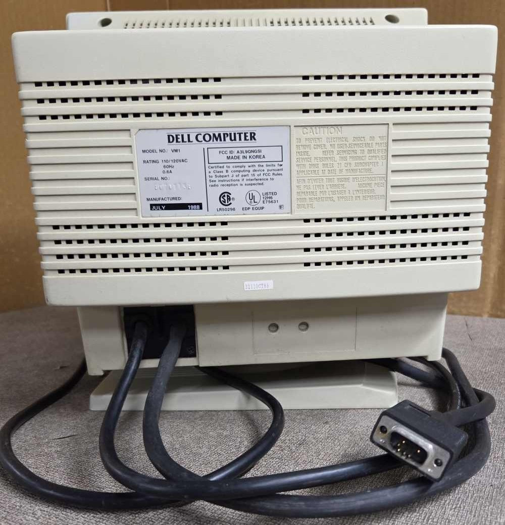 Vintage 1988 PC's Limited/Dell B&W 12" VGA monochrome CRT monitor, still working
