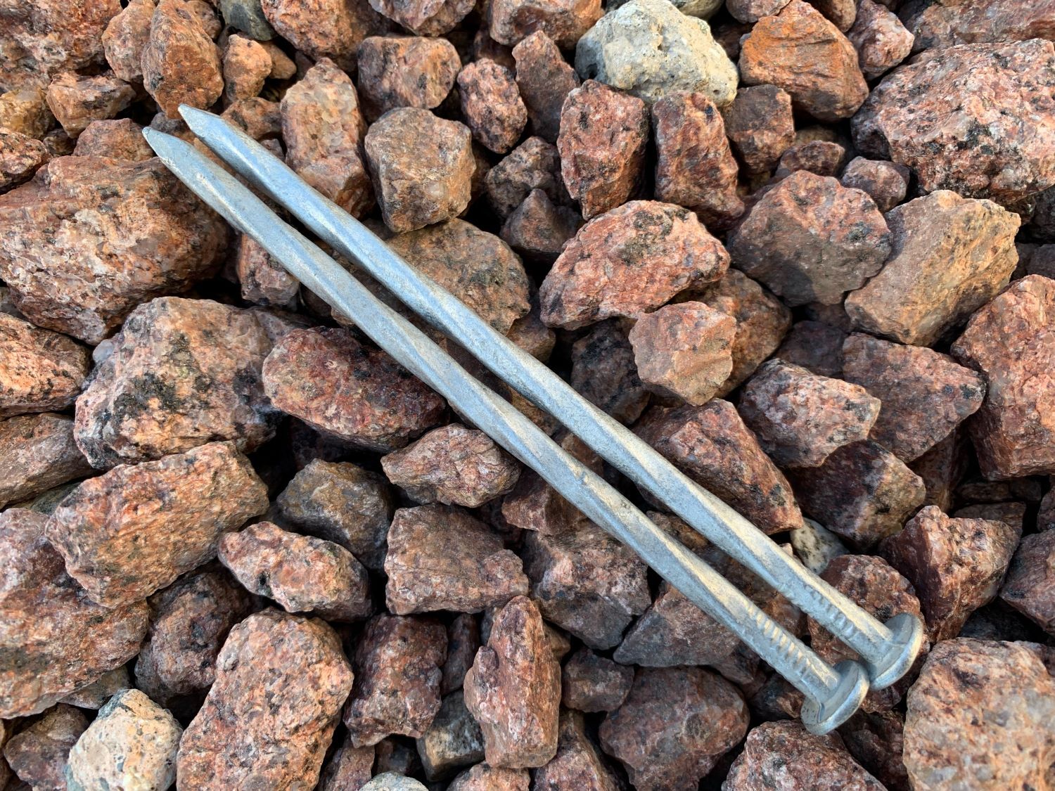 Sandbaggy 6 in. Heavy Duty Galvanized Spiral Artificial Turf Nails - 3 Ga Steel