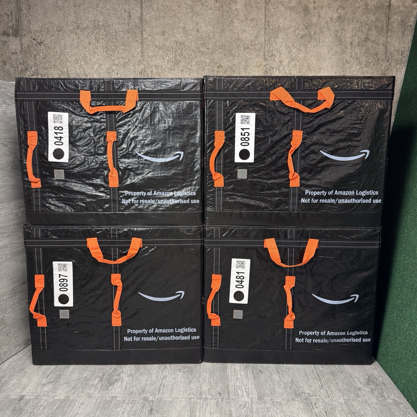 LOT OF 4 PREMIUM AMAZON COURIER DELIVERY CURRENT STYLE TOTE BAGS 28x24x20 BLACK