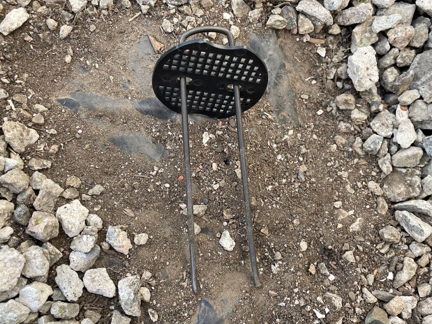 Sandbaggy Landscape Staples Gasket (*Staples Sold Separately)