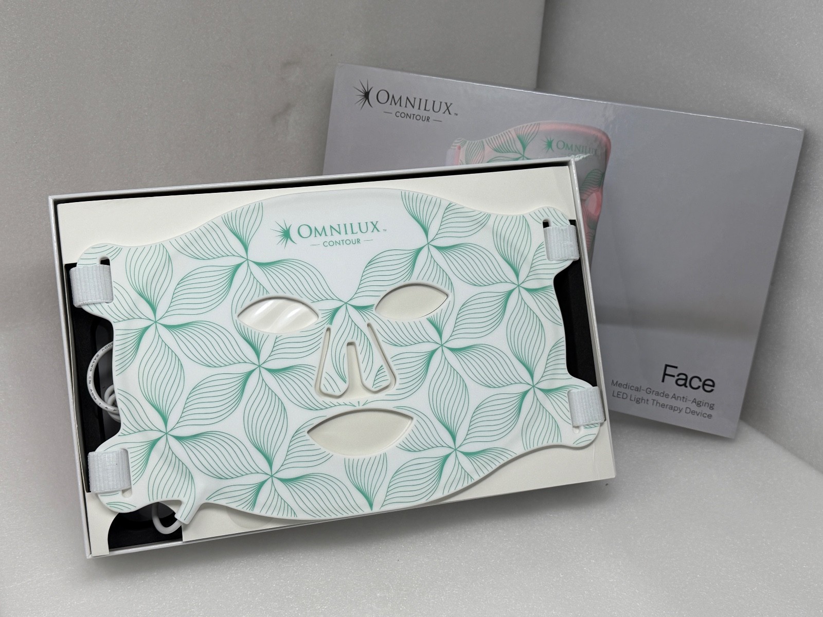 OMNILUX CONTOUR WOMEN FACE ANTI-AGING LED LIGHT THERAPY MASK - [FULL KIT / READ]