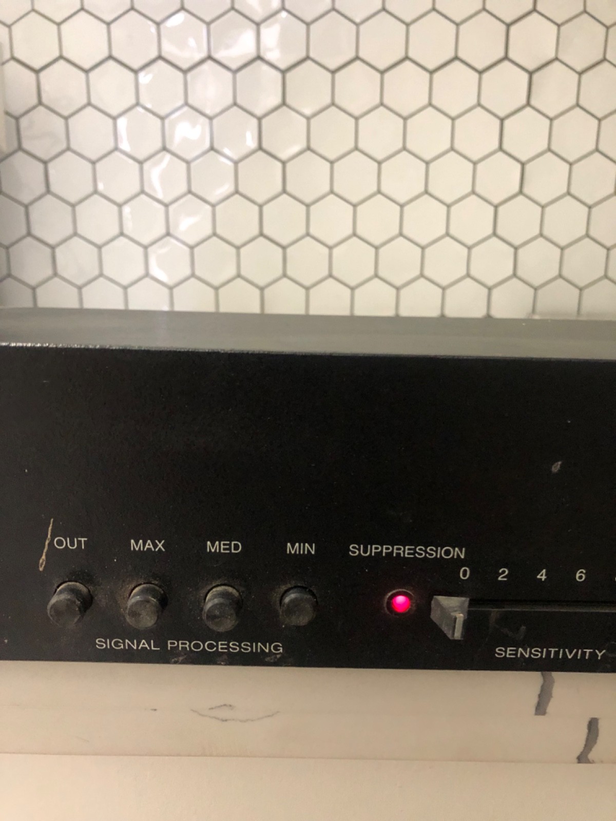 Dynamic noise filter model DNF 1201A Burwen research