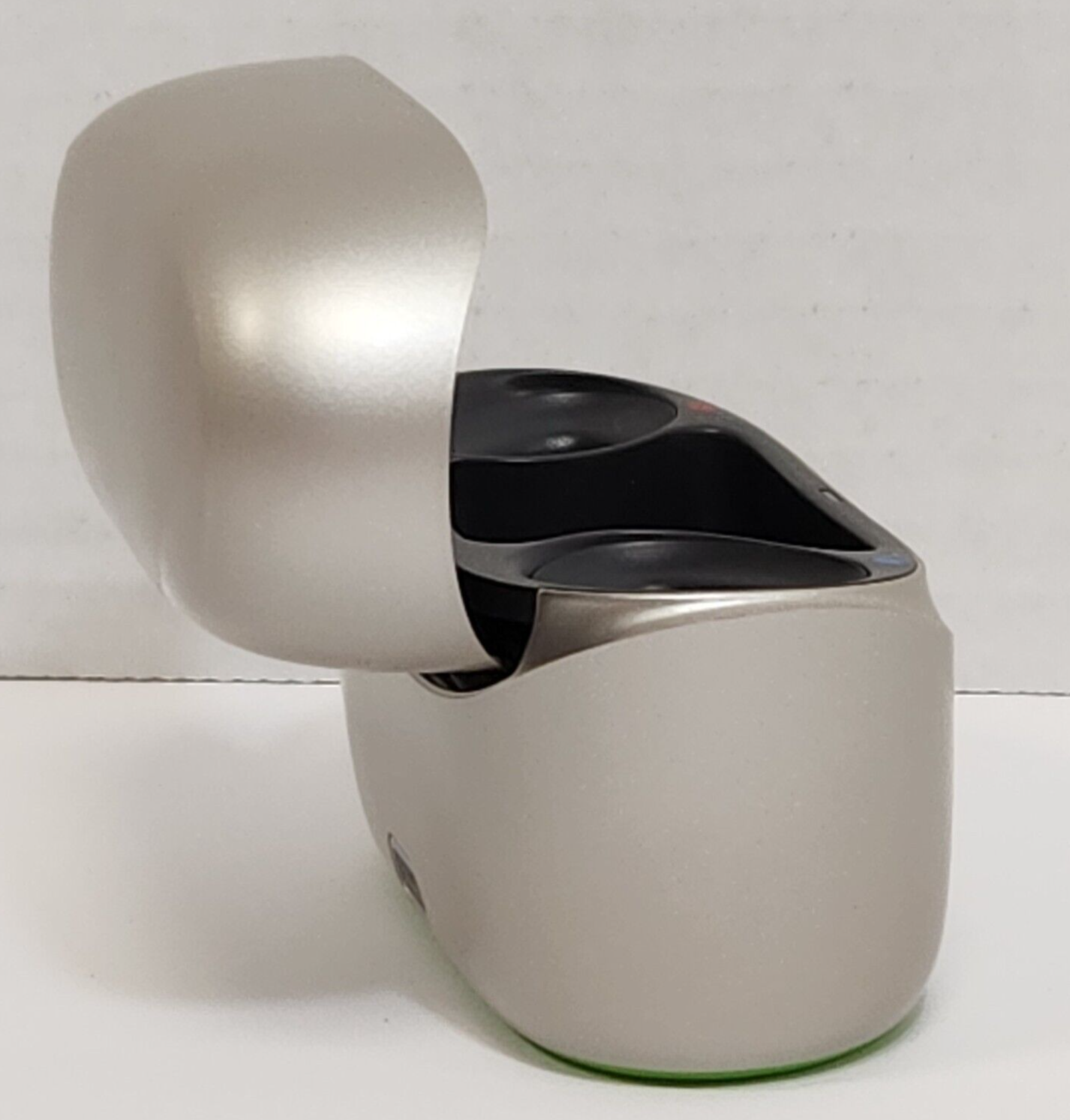 Phonak ChargerGo RIC SPHERE Infinio. With Power Cord & Wall Adaptor