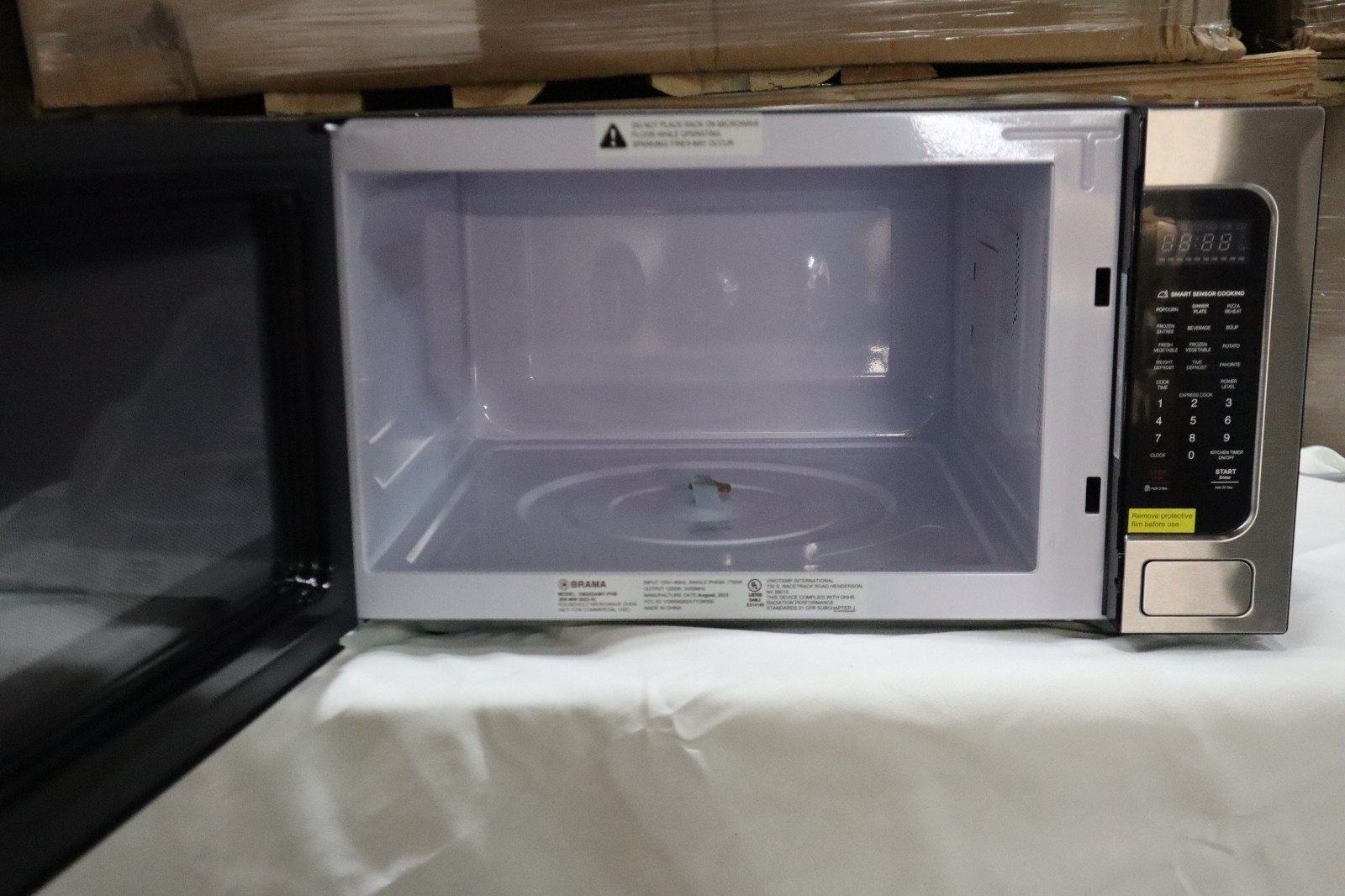 Brama EM262AMY-PHB 2.2 Cu. Ft. Microwave (17)