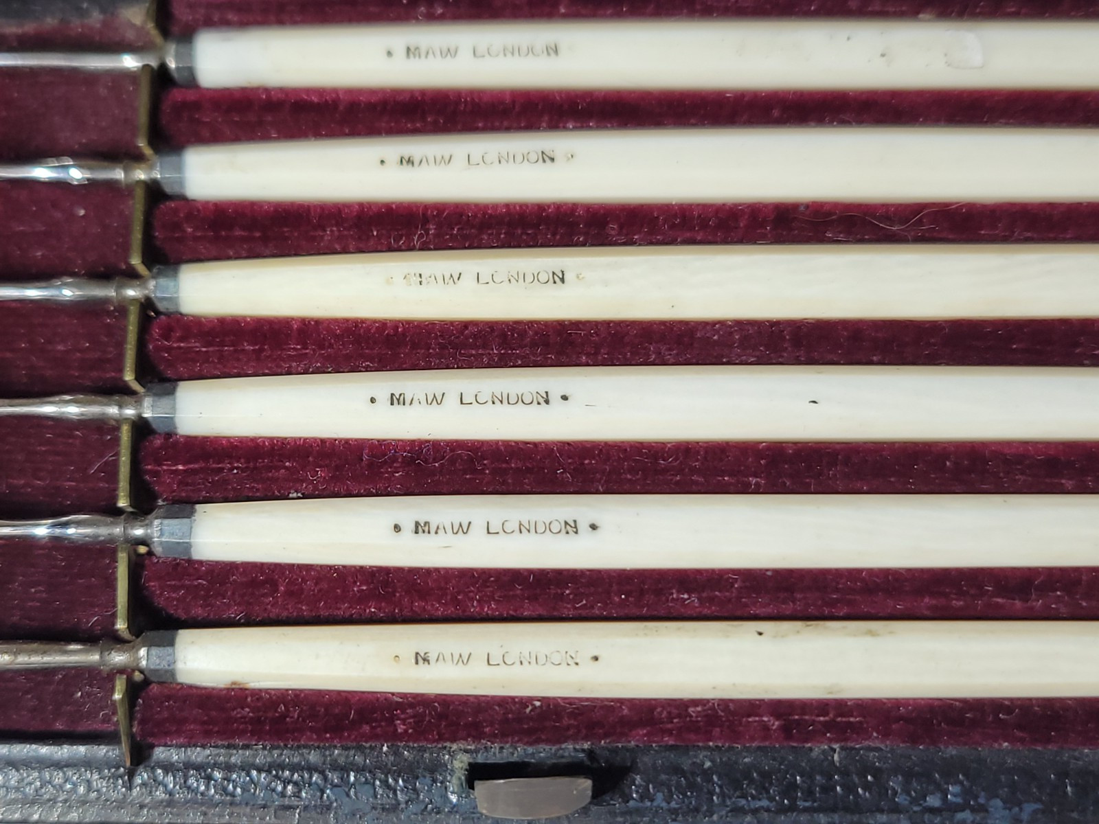 1870's S. Maw Son Thompson 6-Scalpel Surgical Set, Case Antique Medical Tools