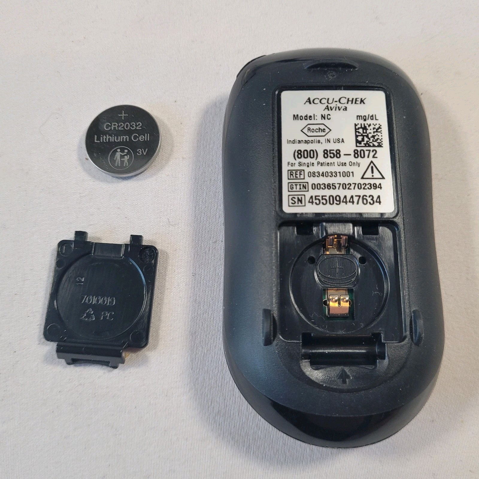 Accu-Chek Aviva Plus Blood Glucose Monitor Kit Meter Lancing Device Lancets