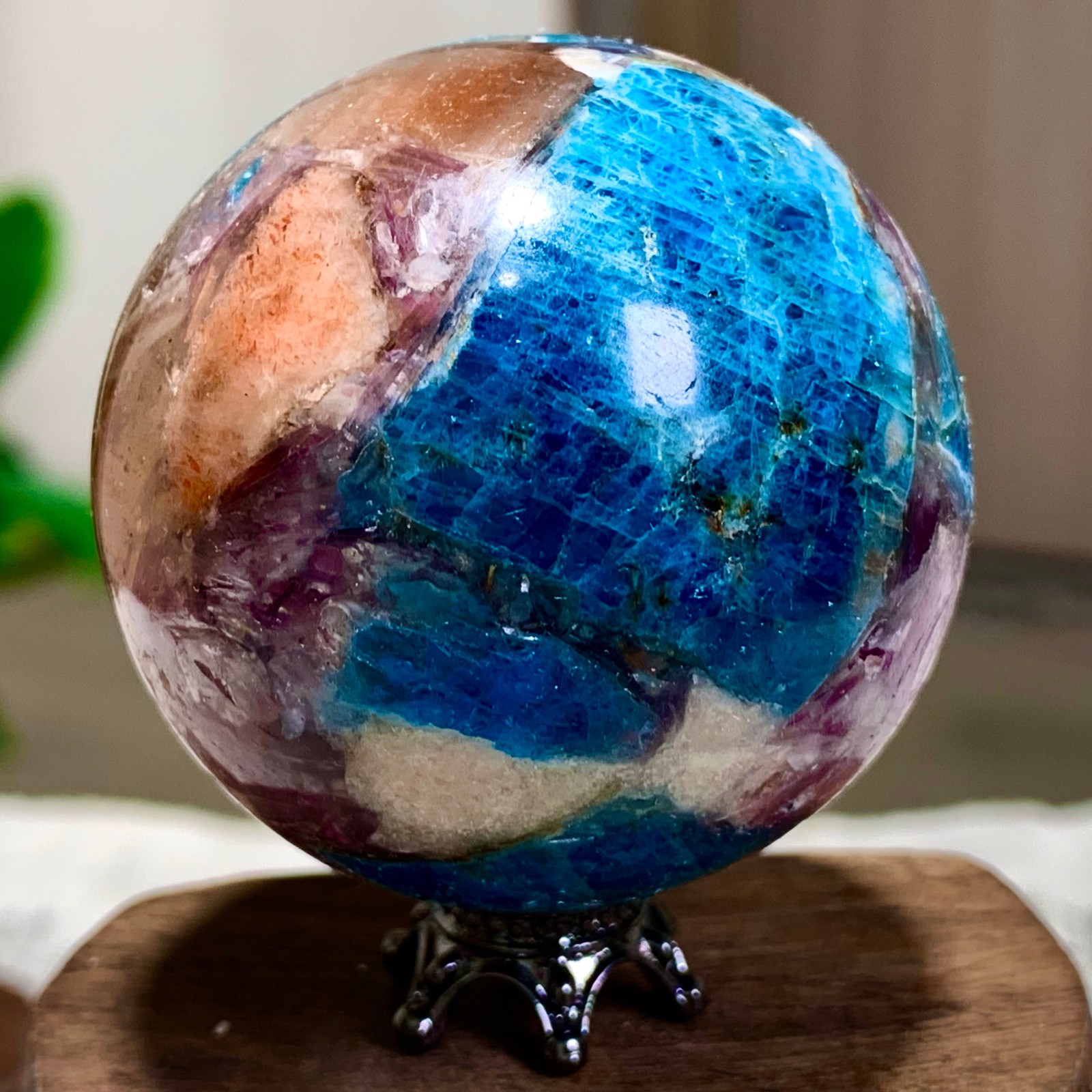 114G Natural Blue Aptite +Sun Stone purple lepidolite Sphere mineral sample