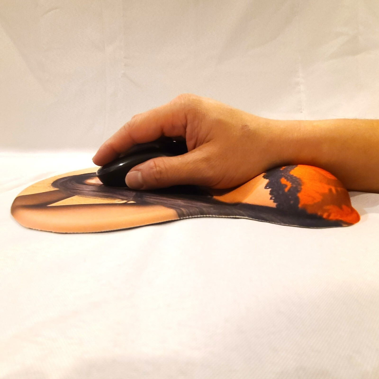 Sexy 3D Mouse Pad with Gel Wrist Support Rest