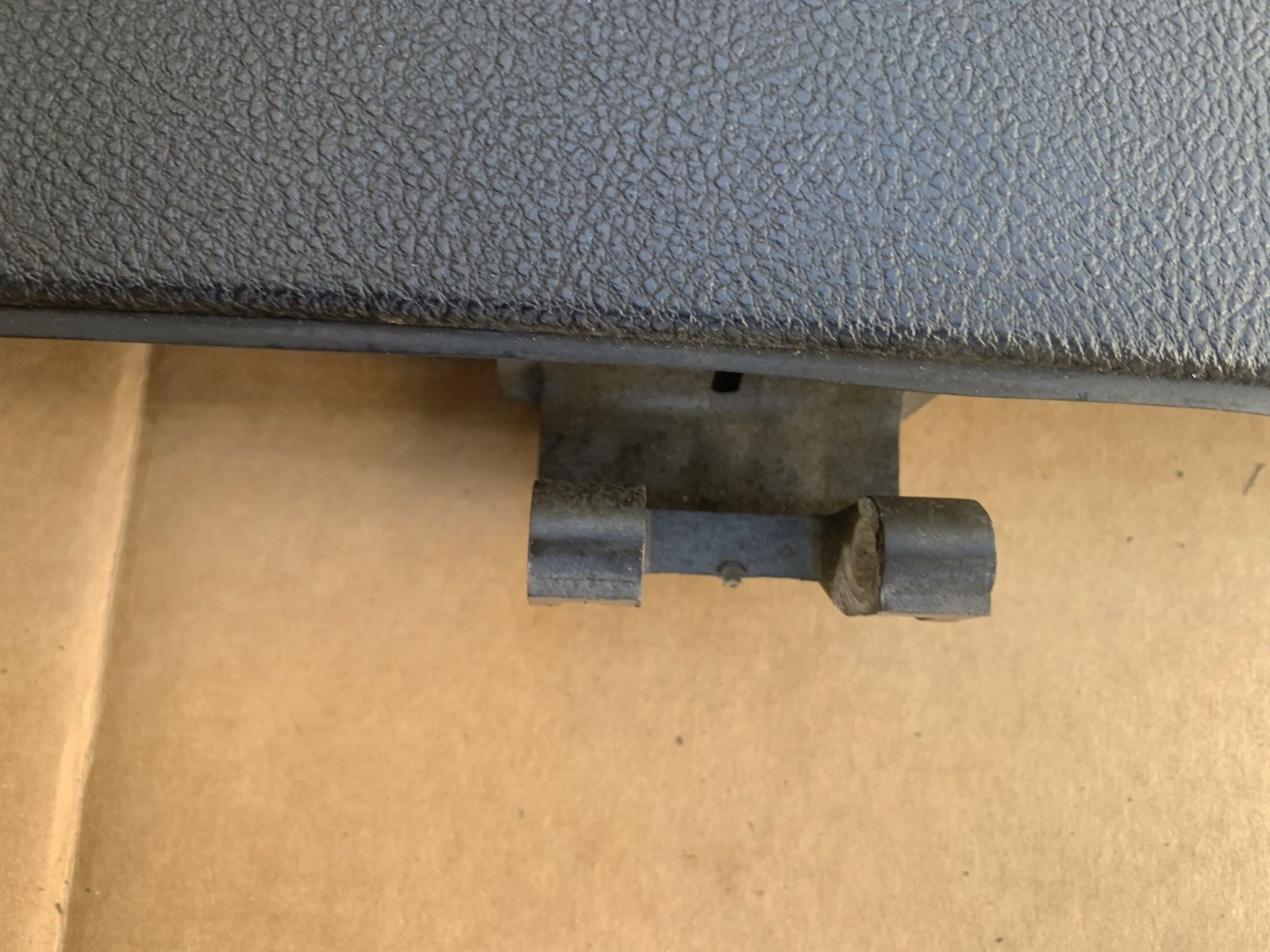 2006-2009 OEM Pontiac G6 Convertible Top Tonneau Cover Rear Boot Lid -chipped