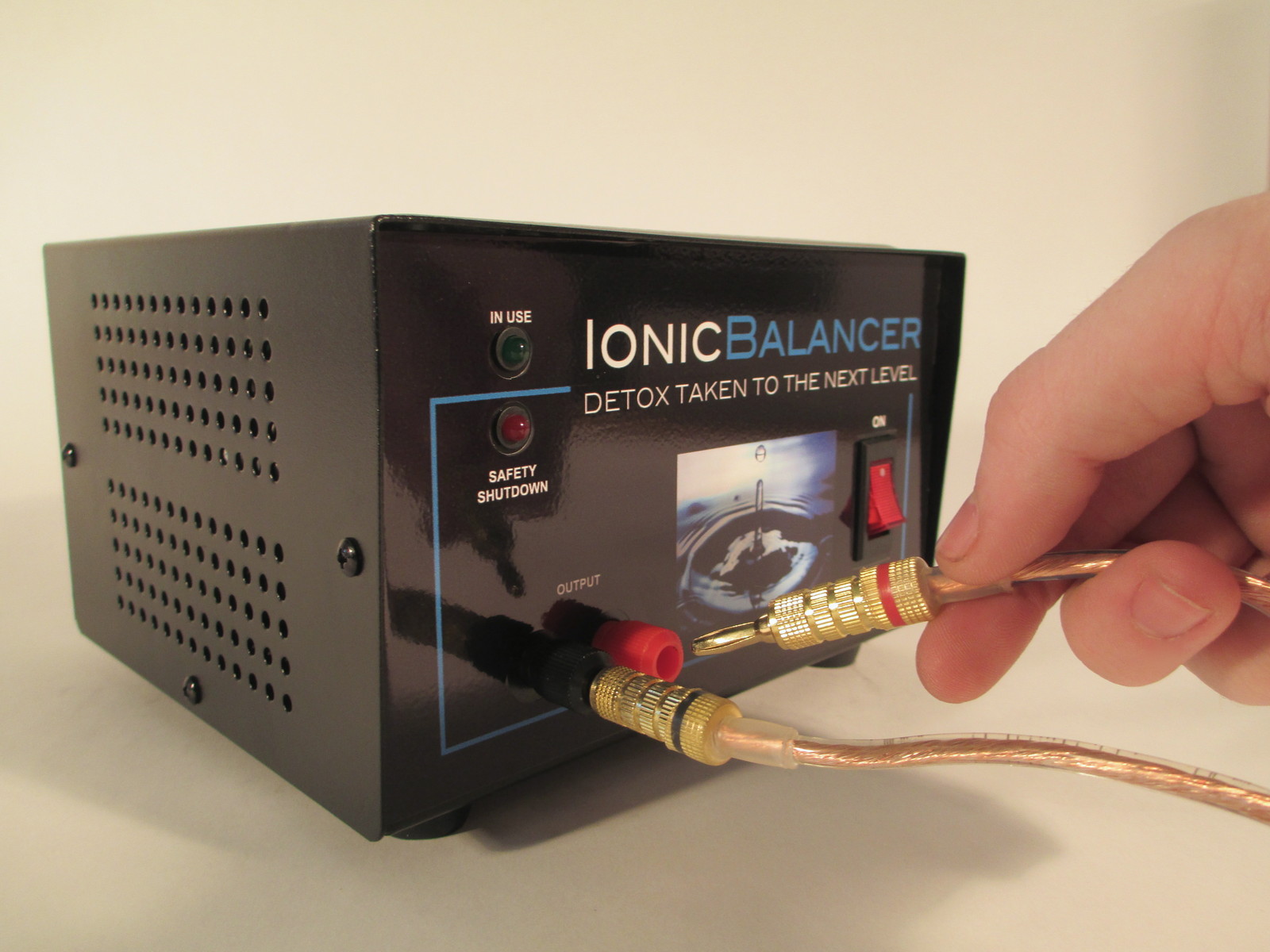 BOOST YOUR IMMUNE SYSTEM * IonicBalancer w/ 1 Each CLASSIC & MAX 4-Plate Arrays