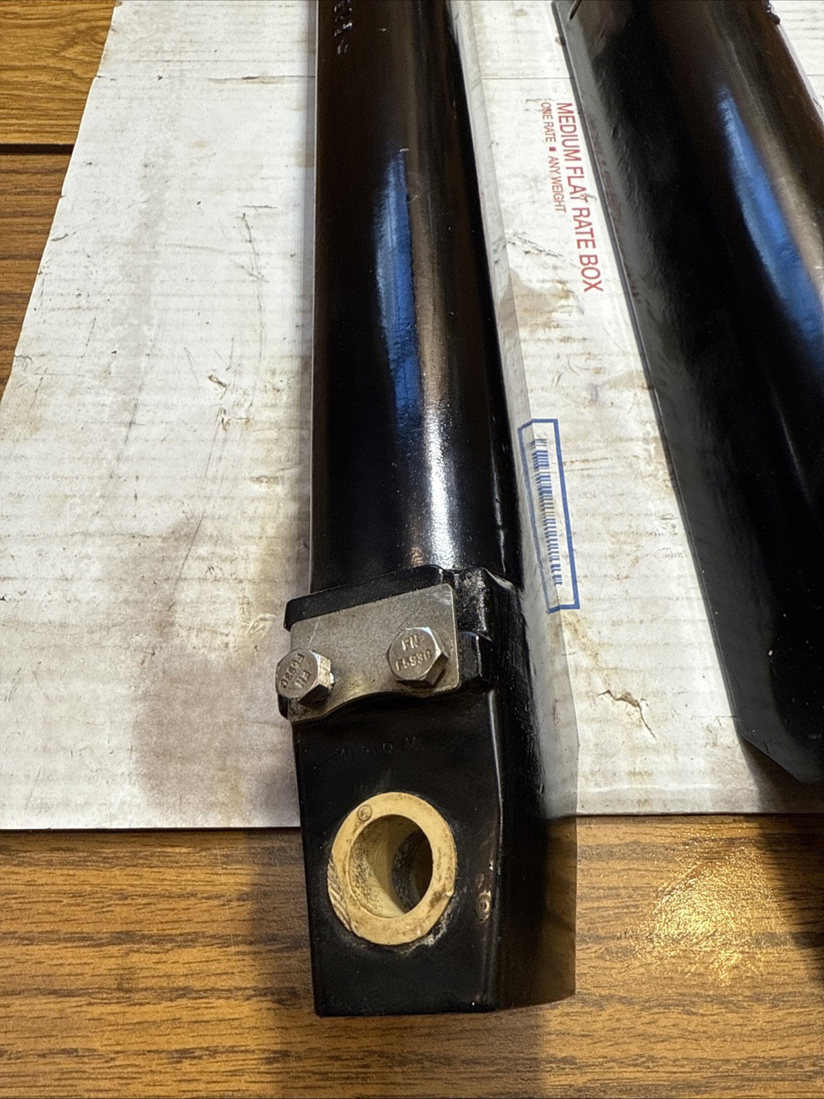 Mercruiser trim cylinders 815935-1/815954-1