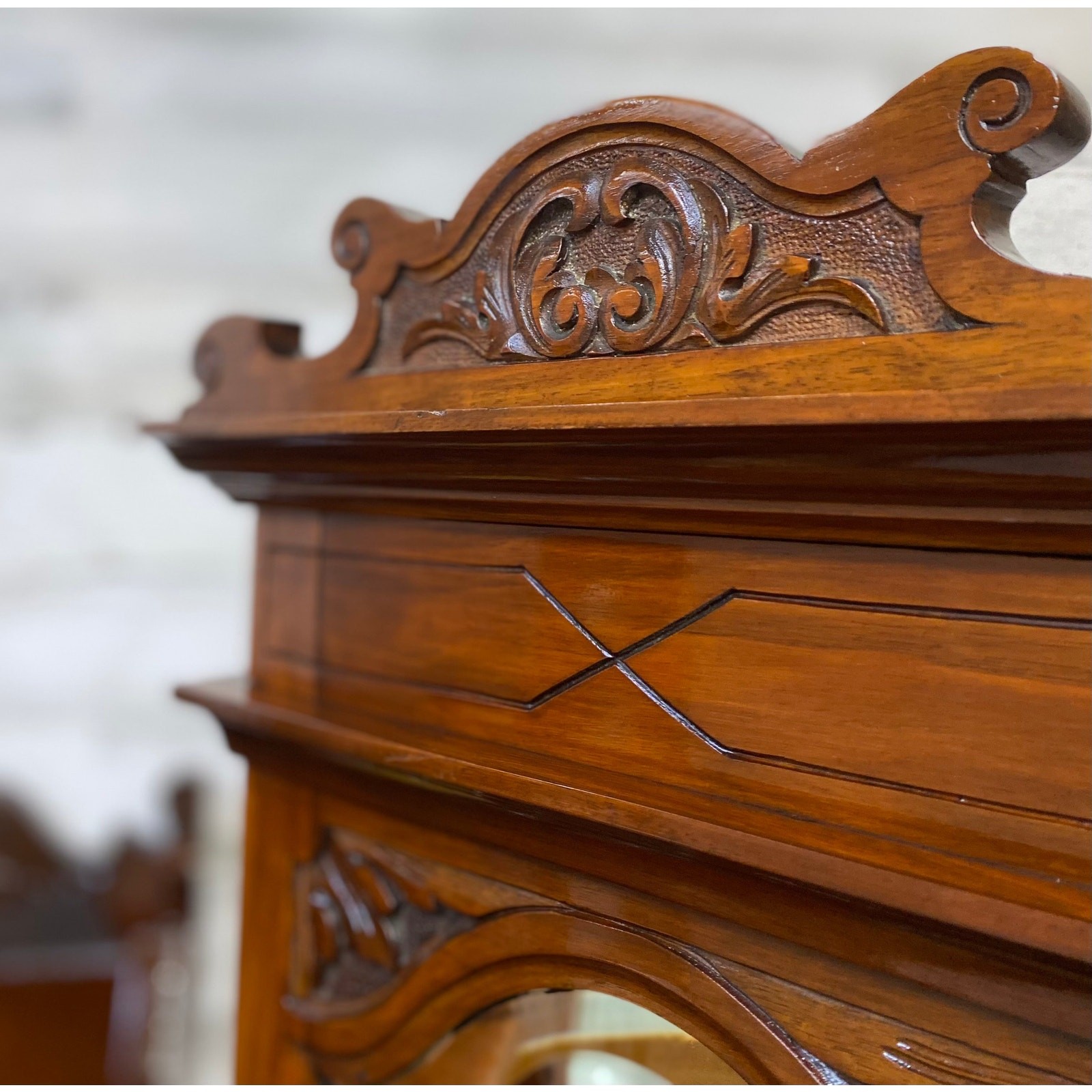 Antique Victorian Vanity Dresser Walnut Mirrors Late 1800s