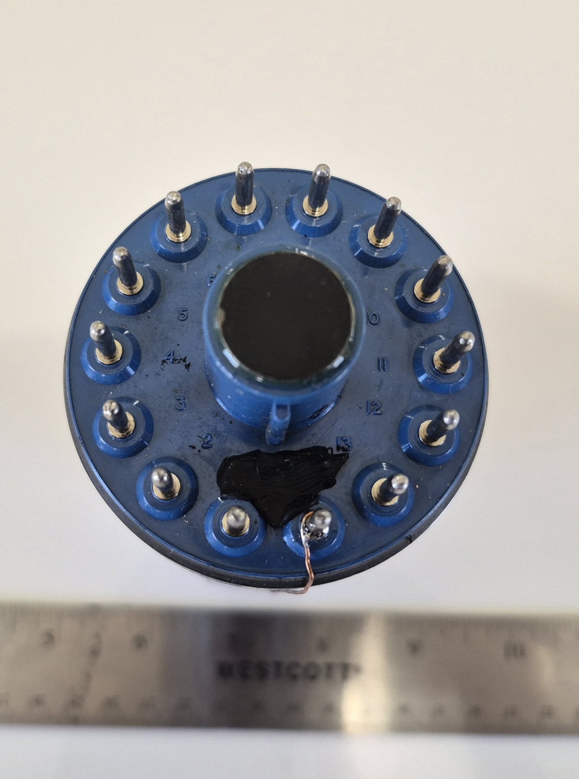 Saintgobain / Luxium 38S38 LaBr3:Ce Gamma Scintillation Detector.