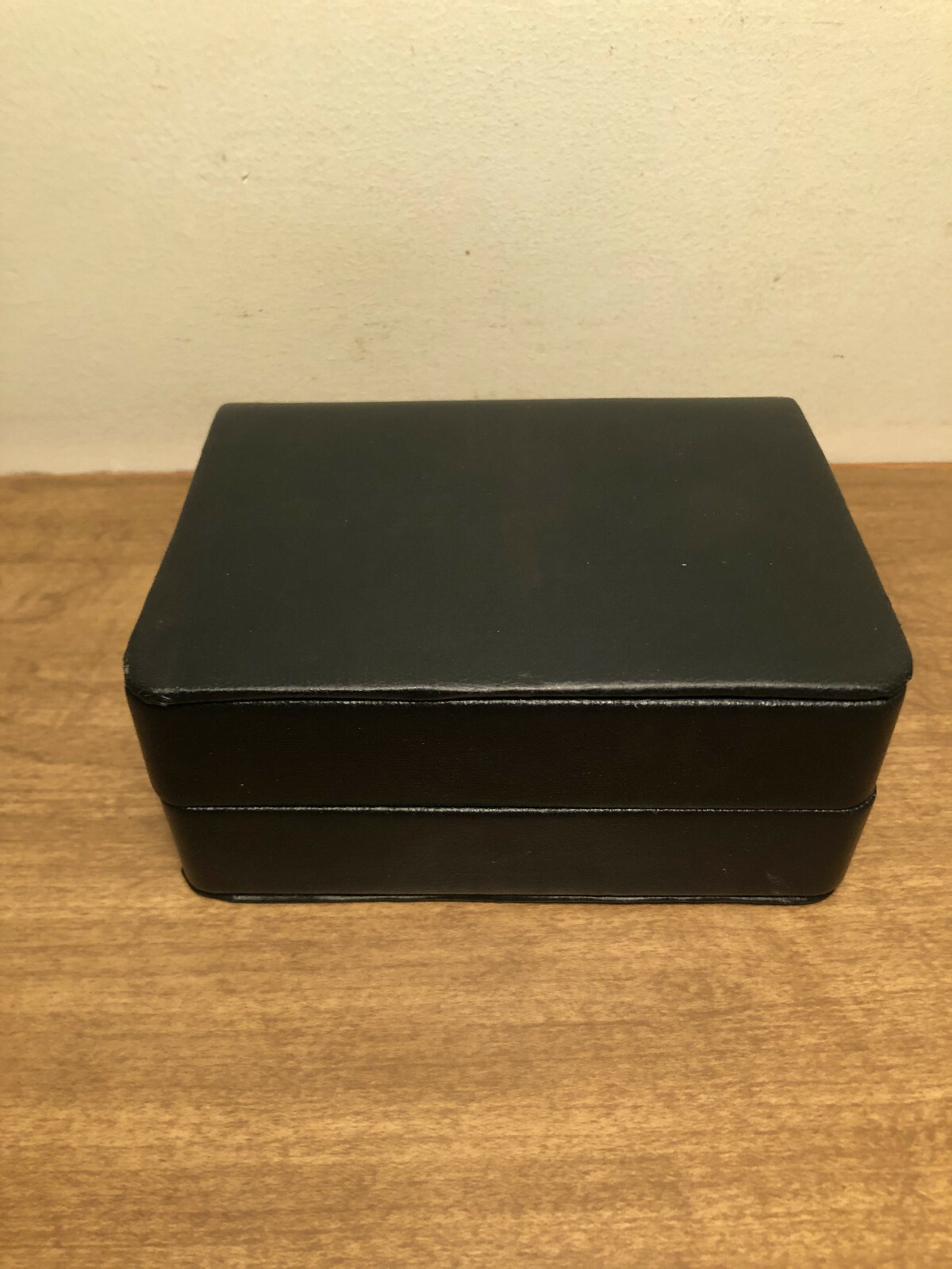 Harrah's Casino Resort Jon Paul His Hers New Watches Retails $249.99 W/ Box