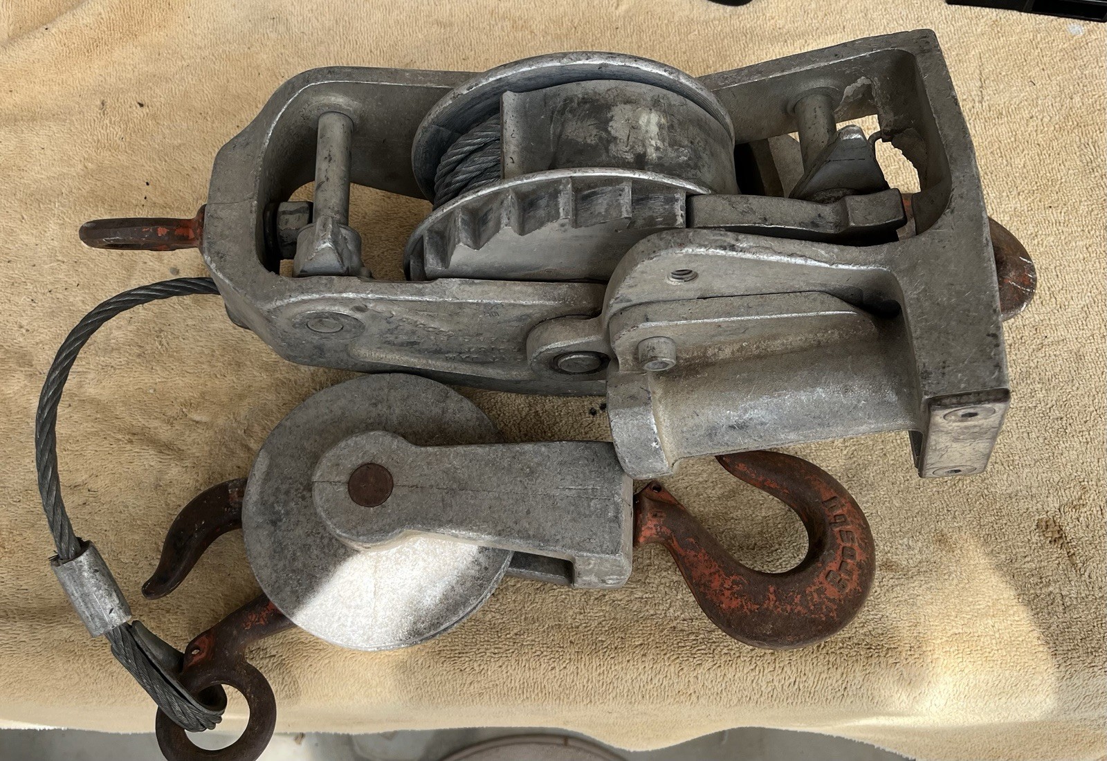 LUG-ALL Model 6000-15 Aluminum Hoist MFG By Lincoln Precision For Lug-All Tested