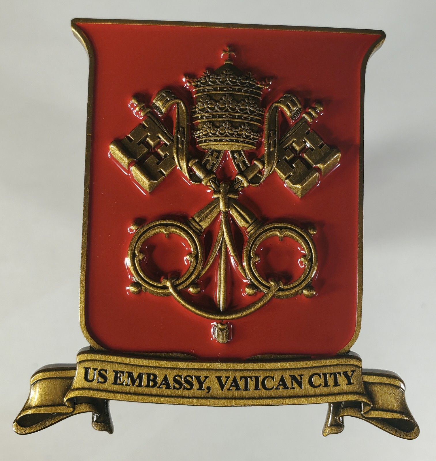 US STATE DEPARTEMENT US EMBASSY VATICAN CITY CHALLENGE COIN 2" wth 2.5" ht 174