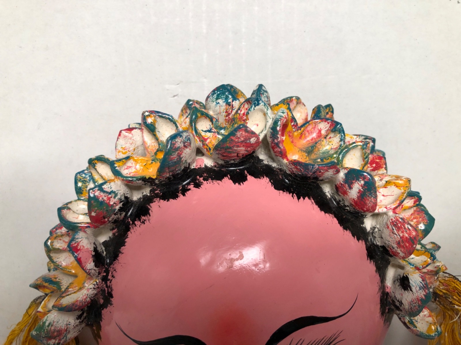 MEXICO FOLD ART COCONUT SHELL WALL MASK STING HOLDER GIRL PINK