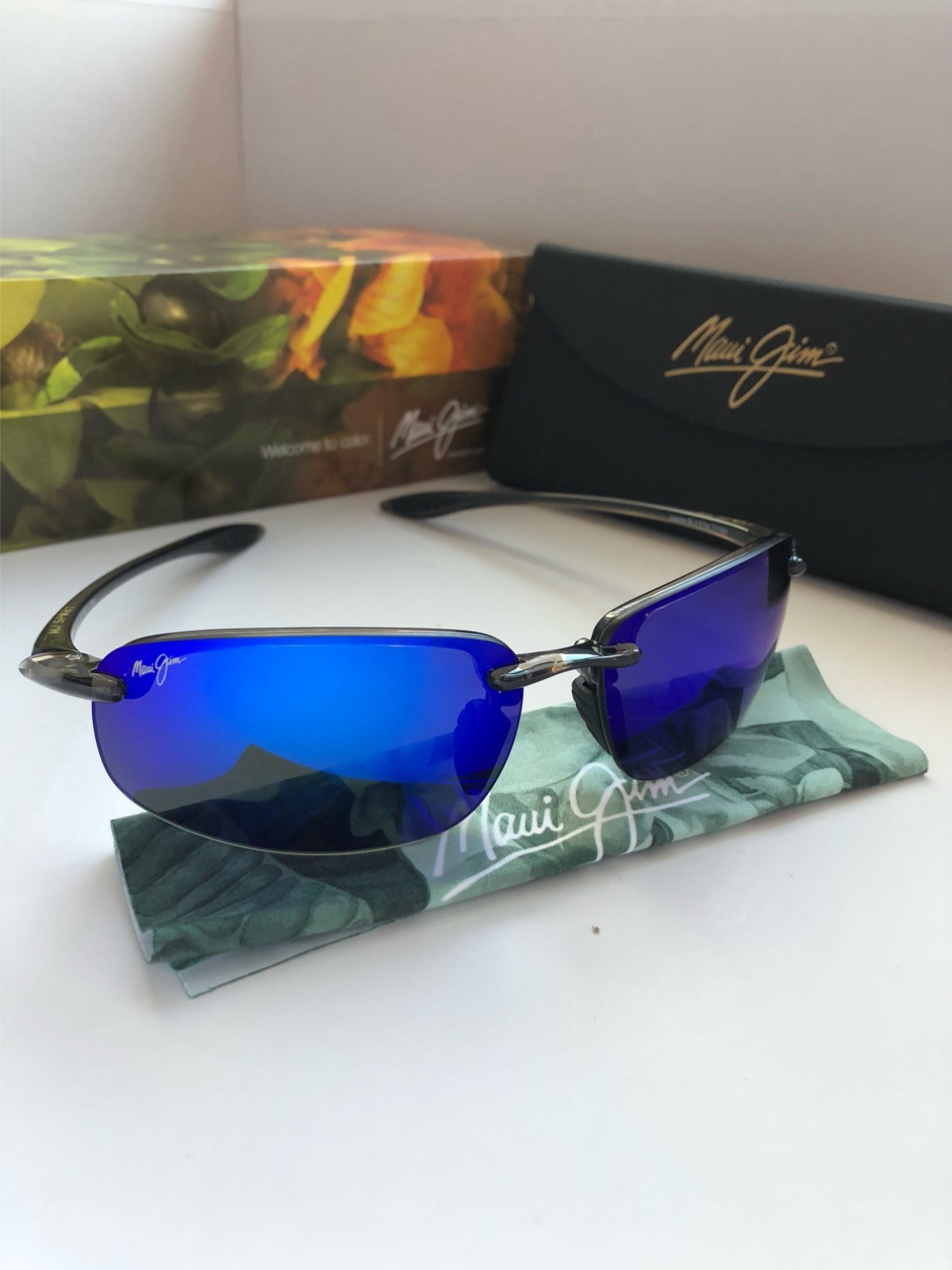 Maui Jim Sunglasses B407-11 Ho'okipa Grey Frame / Blue Hawaii Polarized Lenses