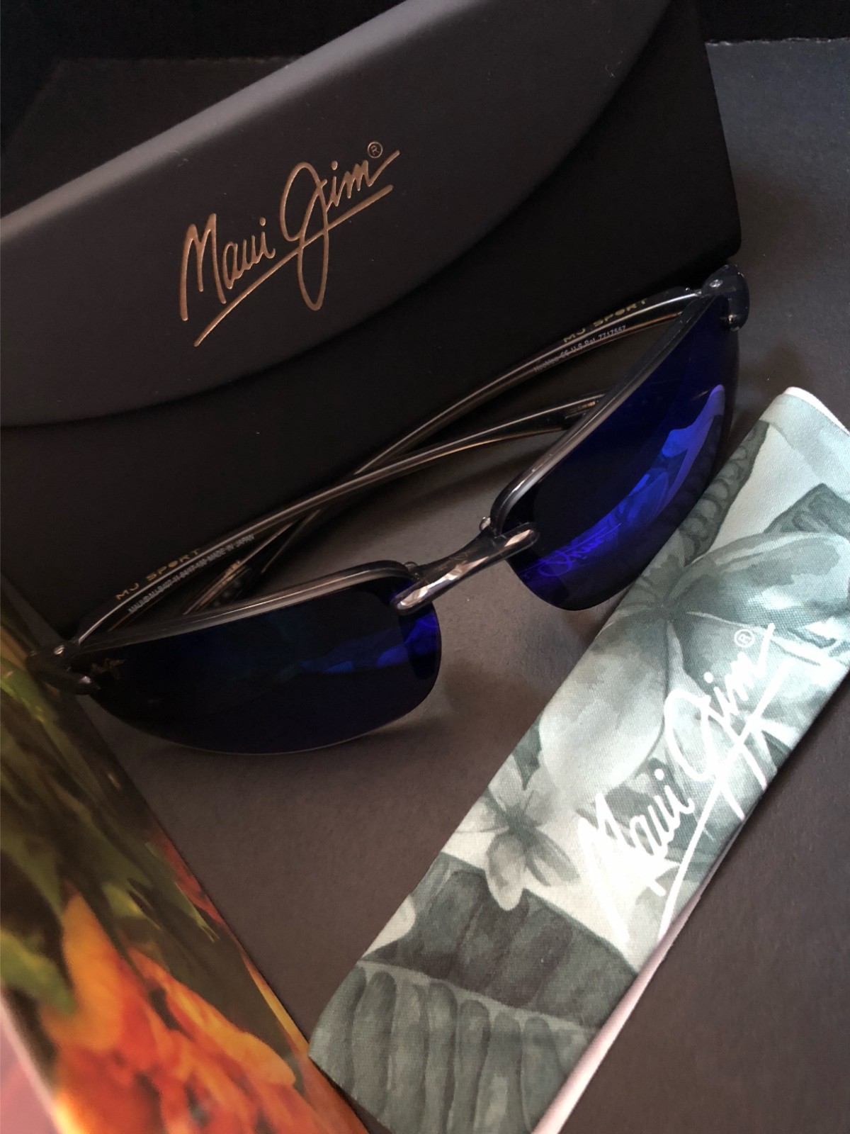 Maui Jim Sunglasses B407-11 Ho'okipa Grey Frame / Blue Hawaii Polarized Lenses