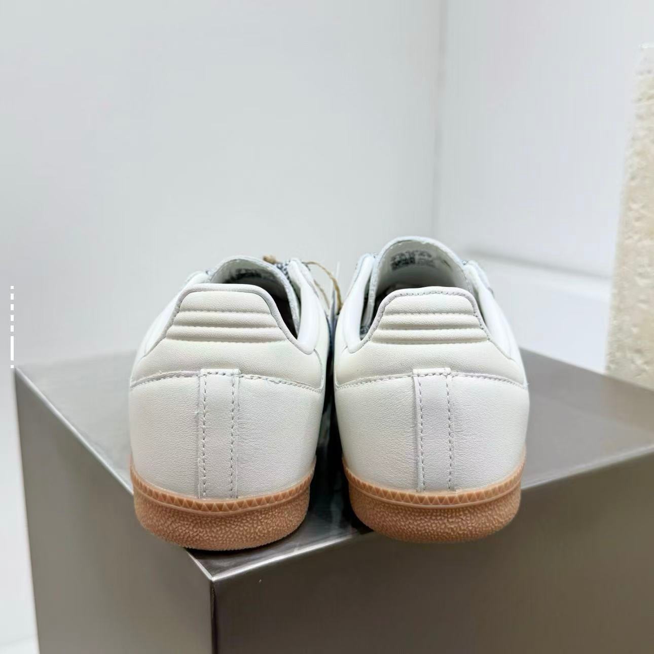 adidas Originals Samba OG Off White Dark Blue Clear Sky JI3907