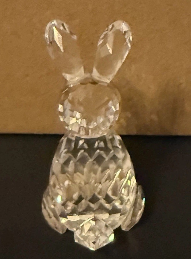 Swarovski Crystal Mother Rabbit Bunny Figurine w/ Black Eyes