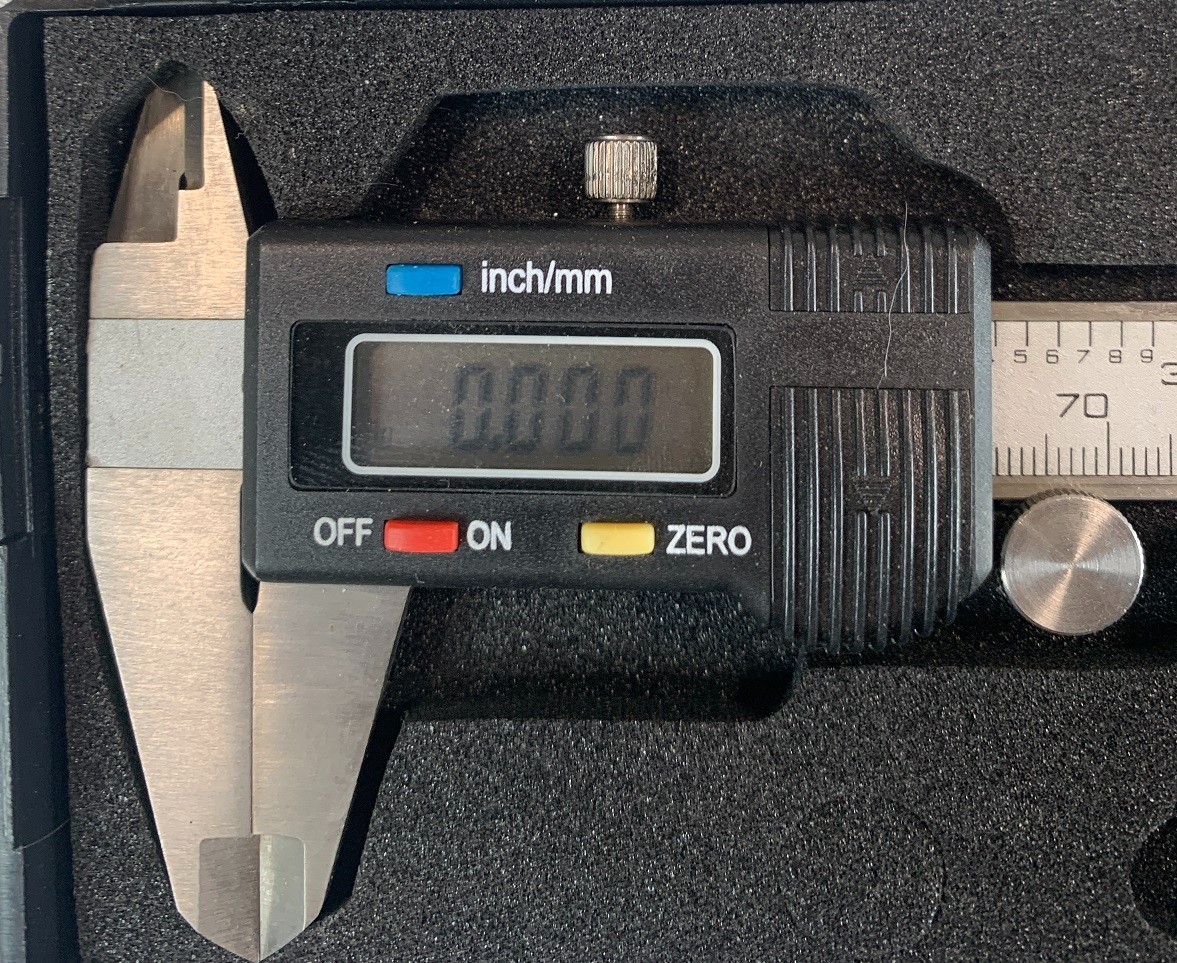 0-150 mm 6" Digital Caliper Stainless Steel LCD w/ case & extra battery