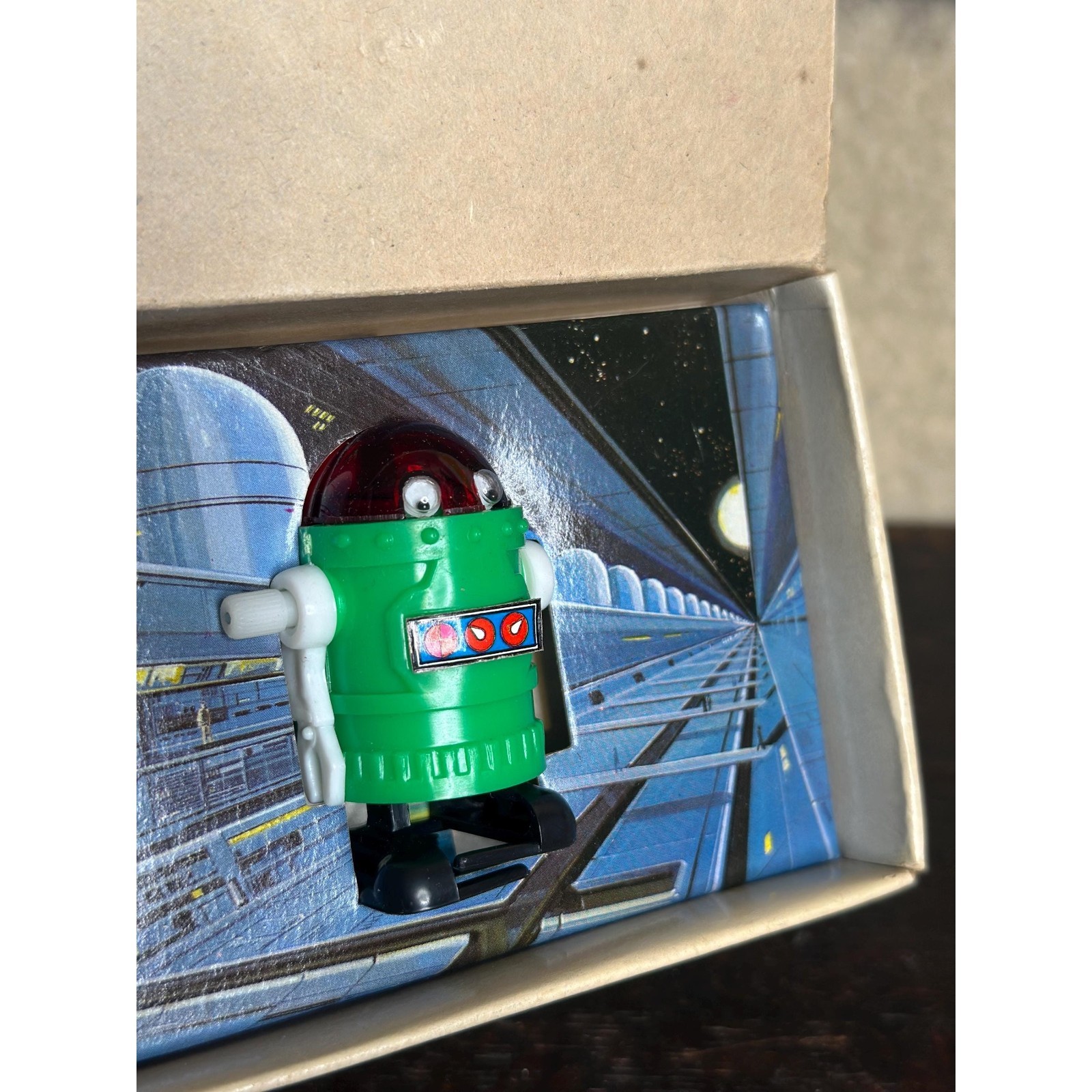 Vintage 1980s Working T-NEE Wind-Up Walking Robot in Original Box