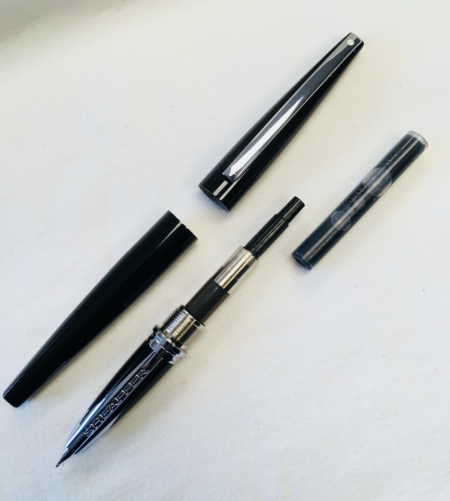 Sheaffer Taranis Gloss Black “B” Nib Fountain Pen