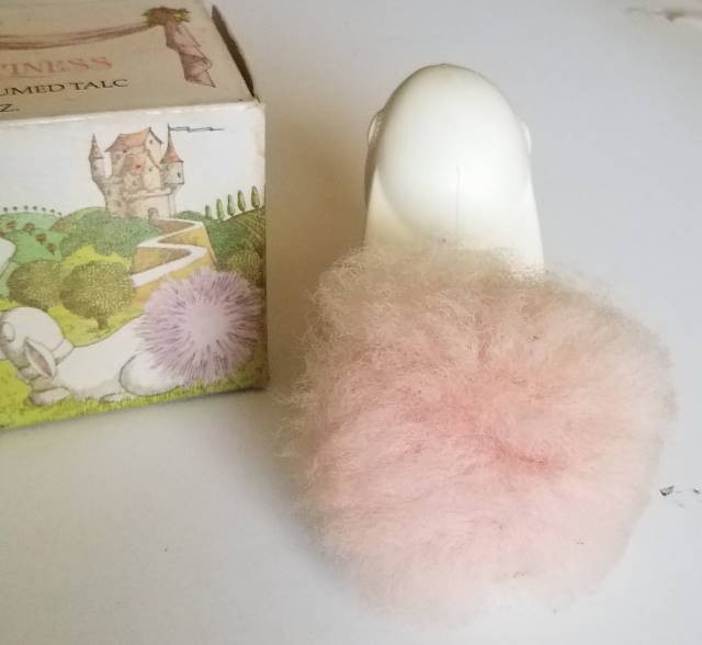 AVON BUNNY FLUFFPUFF CHILDRENS TALC POWDER PUFF TAIL WHITE RABBIT 70'S **READ***