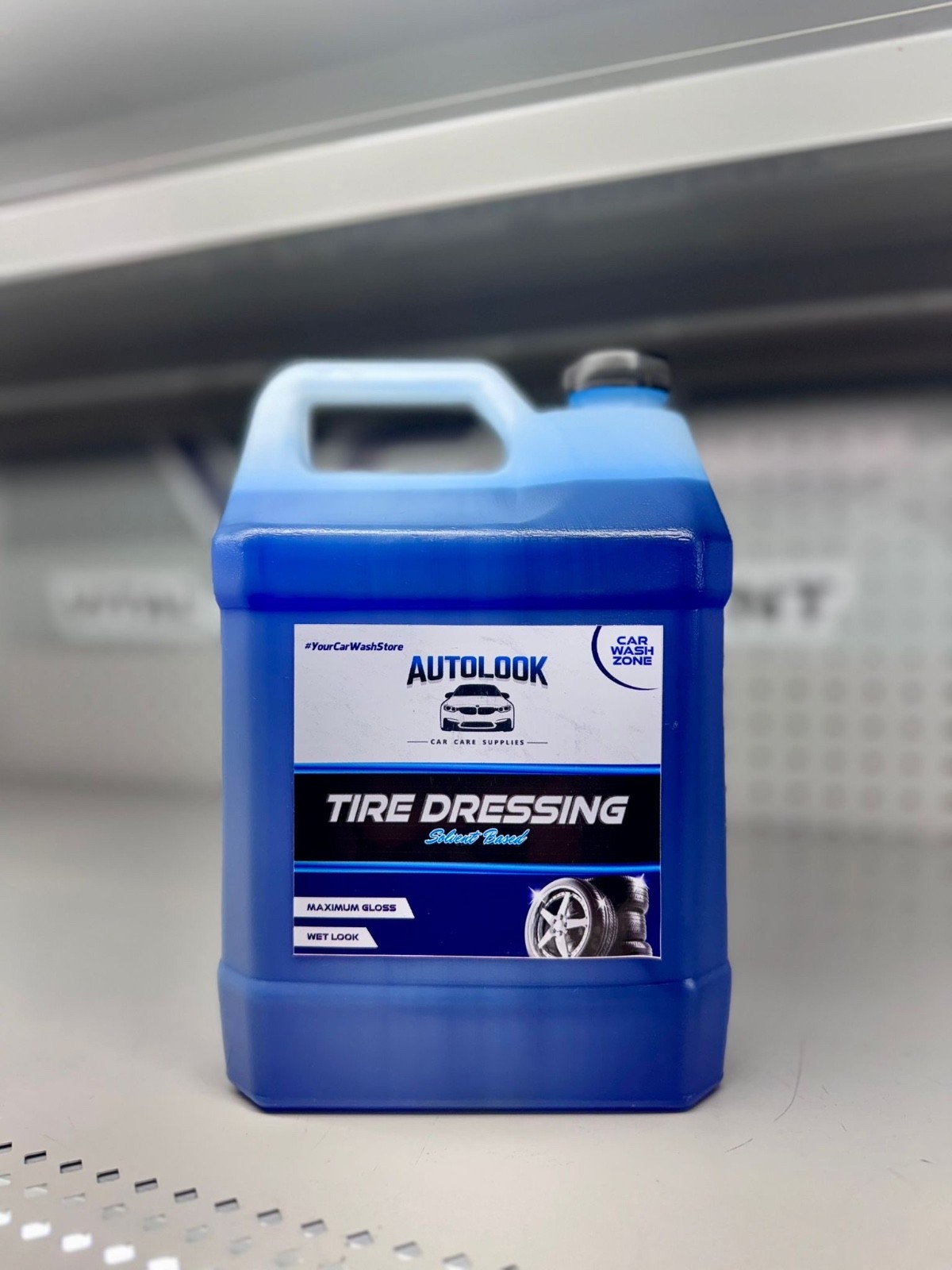 Tire Dressing Solvent OIL BASED - VITAL CARGO (1 gallon)