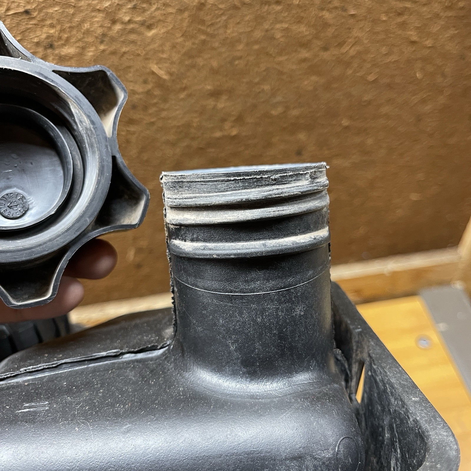 Can Am OEM Used 2009-2012 Outlander 500 650 800 Fuel Gas Tank 709000220