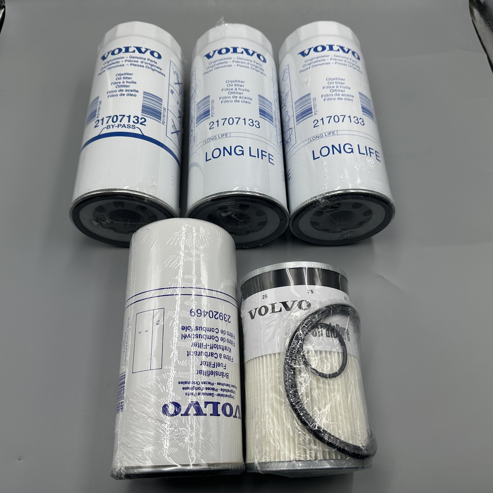 NEW Filter Kit Volvo D13 Oil, Fuel Filters 21707133 (2),21707132,23920469,19765