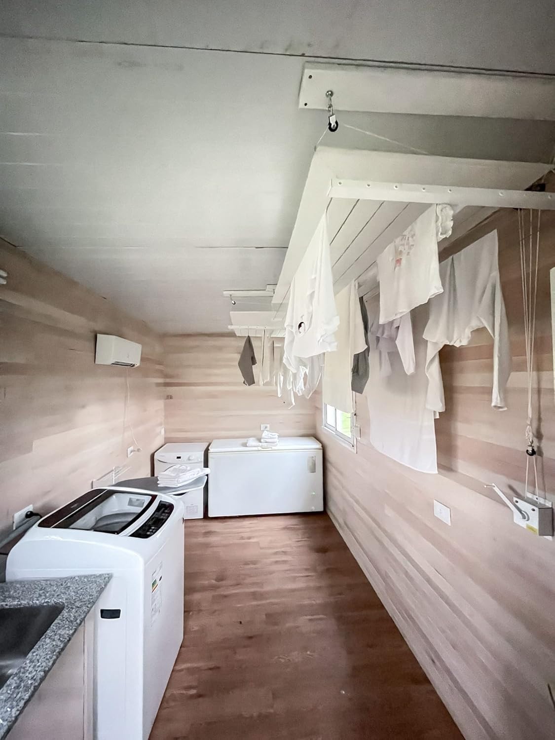 Ceiling Mounted Pulley Drying Rack – Compact Aluminum Clothesline with Mesh Shel