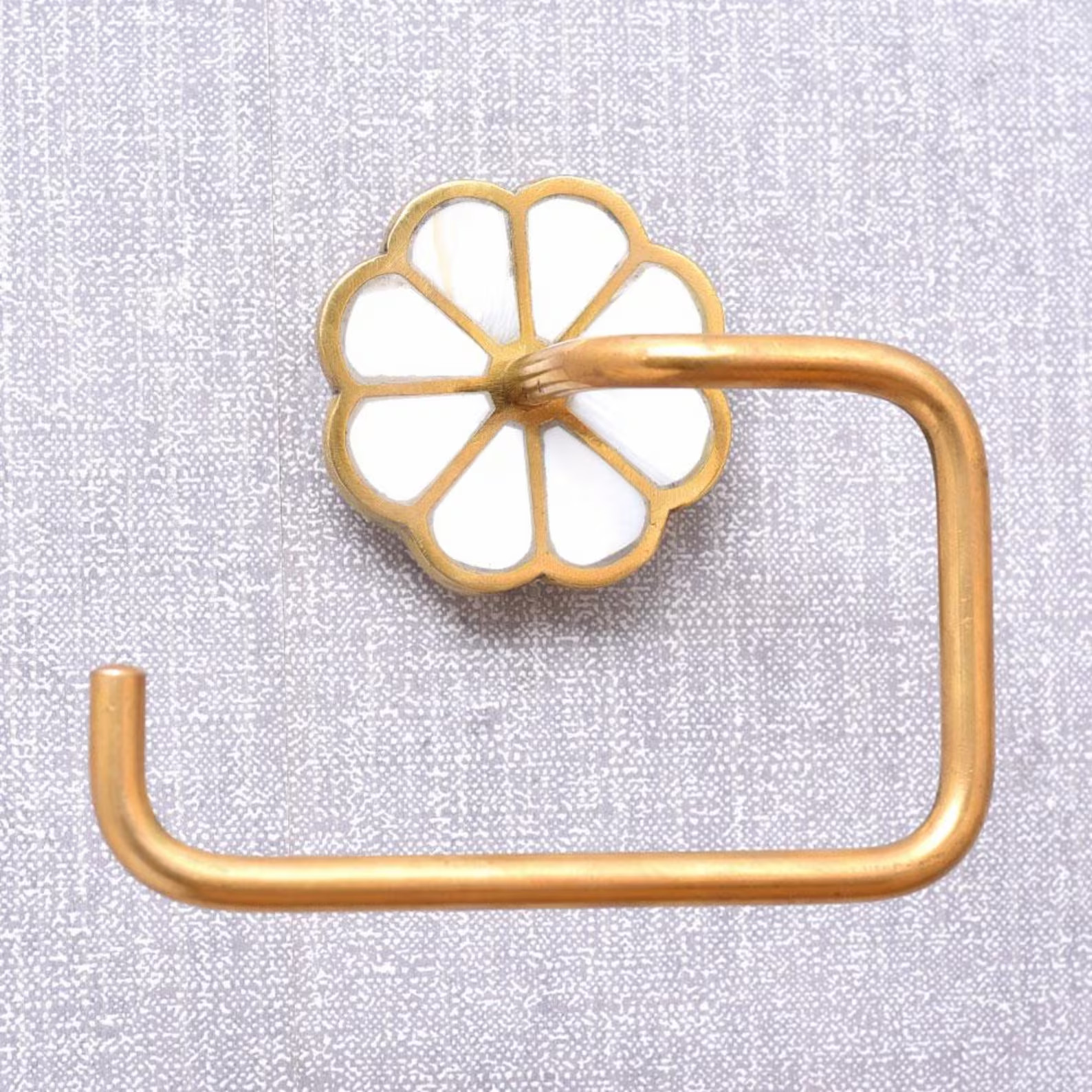 Steel Leaf Set of 4 Mother of Pearl Bathroom Hardware Accessories | Towel Ring