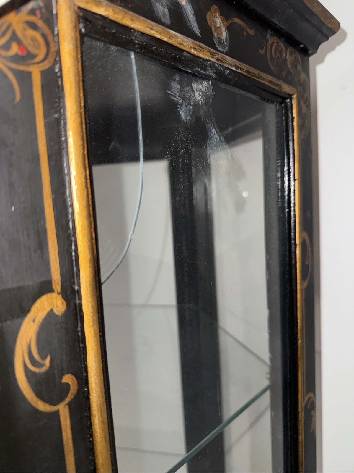 Vintage Chinoiserie Black Lacquered Hexagon Pagoda Curio Cabinet. Made In Italy