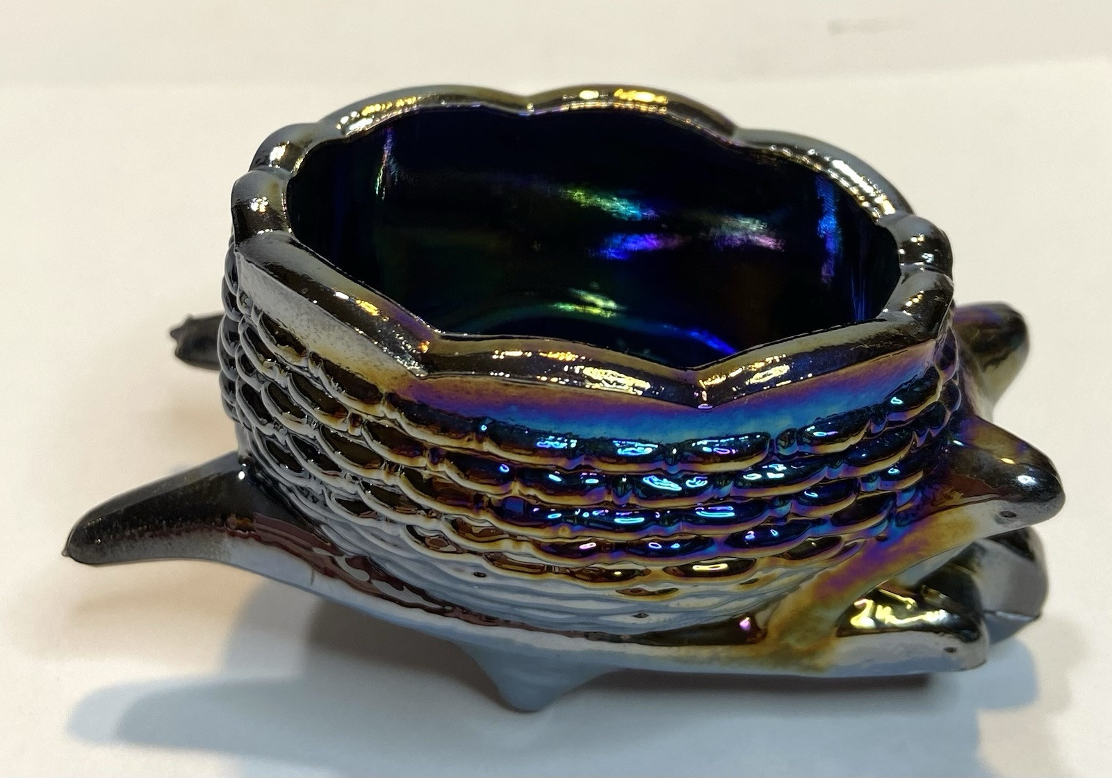 Vintage Wheelbarrow Carnival Glass Open Salt Cellar Figurine Iridescent EUC EB69