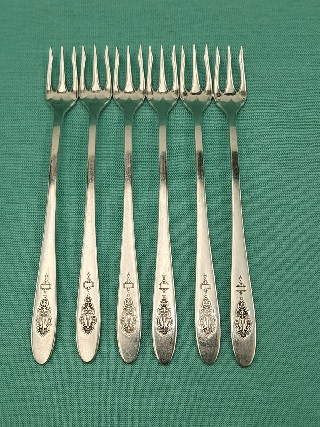 Oneida Community Silverplate BIRD OF PARADISE 6 COCKTAIL  FORKS  6" No Monogram