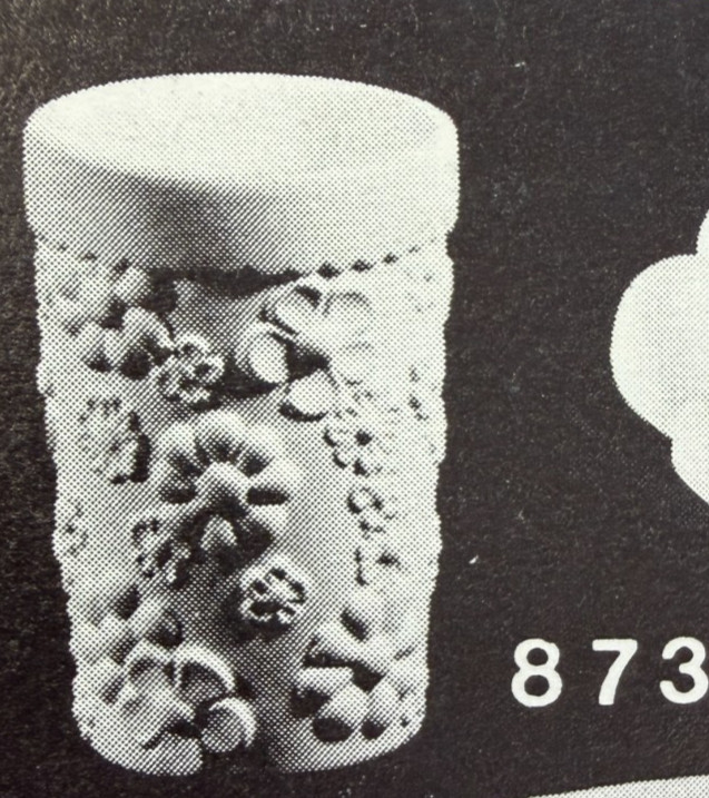VINTAGE ARNEL'S CERAMIC MOLD #873 DAISY TUMBLER